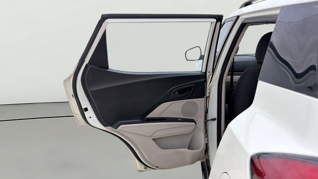 View Mahindra XUV300 Image 22 Used Mahindra XUV300 Image 22