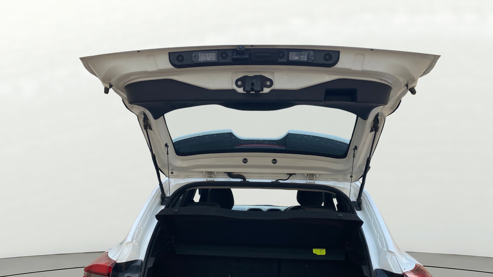 View 2023 Nissan Magnite XV Premium Image 17 Used 2023 Nissan Magnite XV Premium Image 17