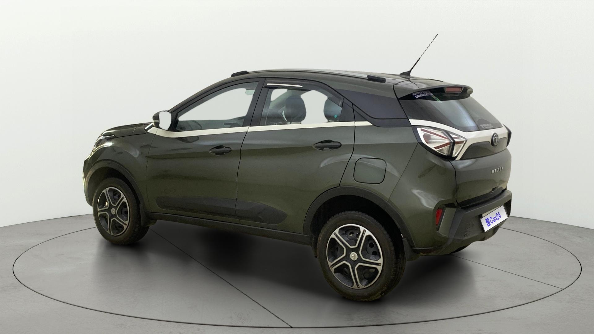 View 2021 Tata Nexon Revotron XM Image 2 Used 2021 Tata Nexon Revotron XM Image 2