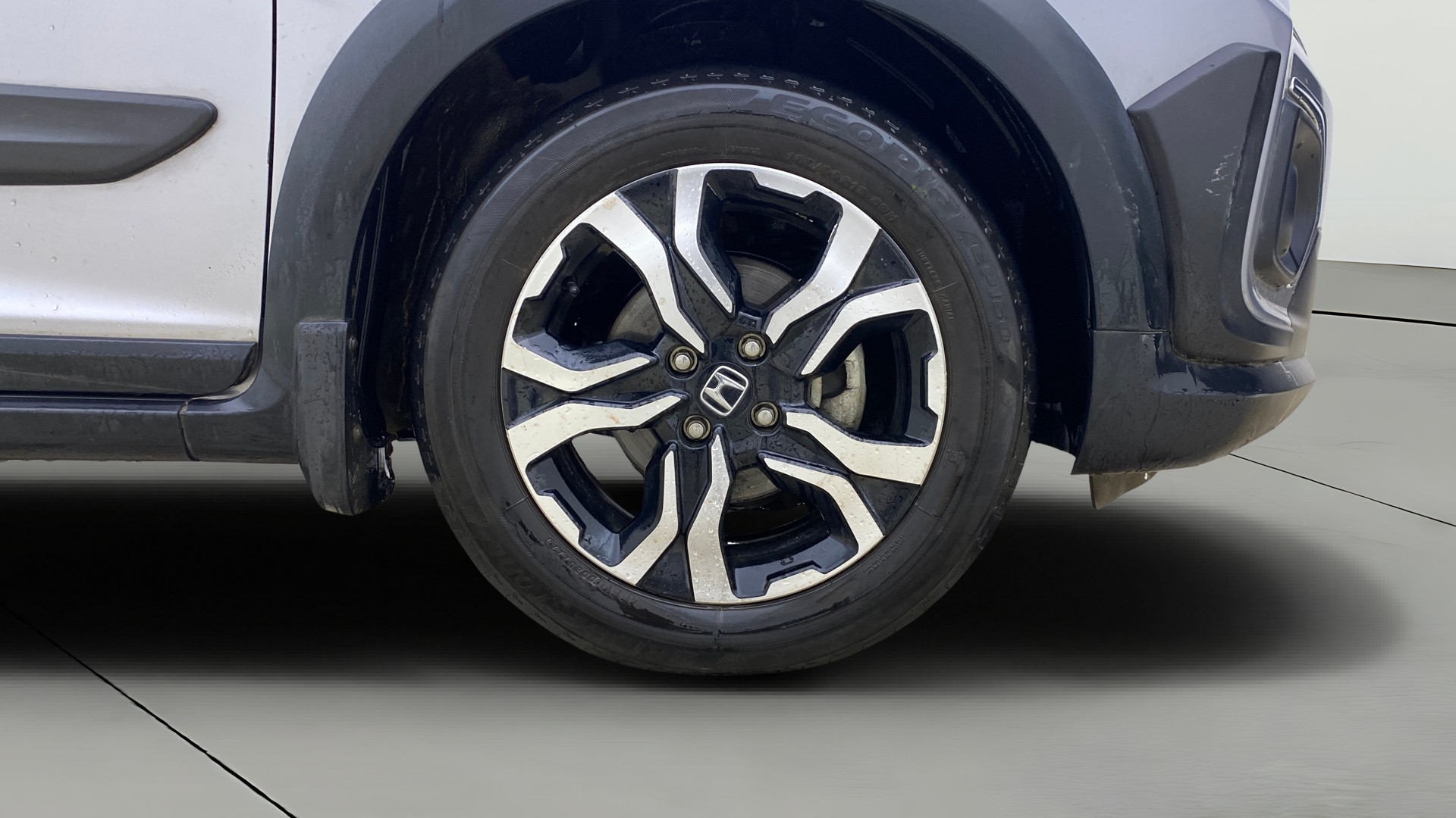 View 2022 Honda WR-V S MT Diesel Edge Edition Image 45 Used 2022 Honda WR-V S MT Diesel Edge Edition Image 45