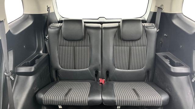 View Kia Carens Image 10 Used Kia Carens Image 10