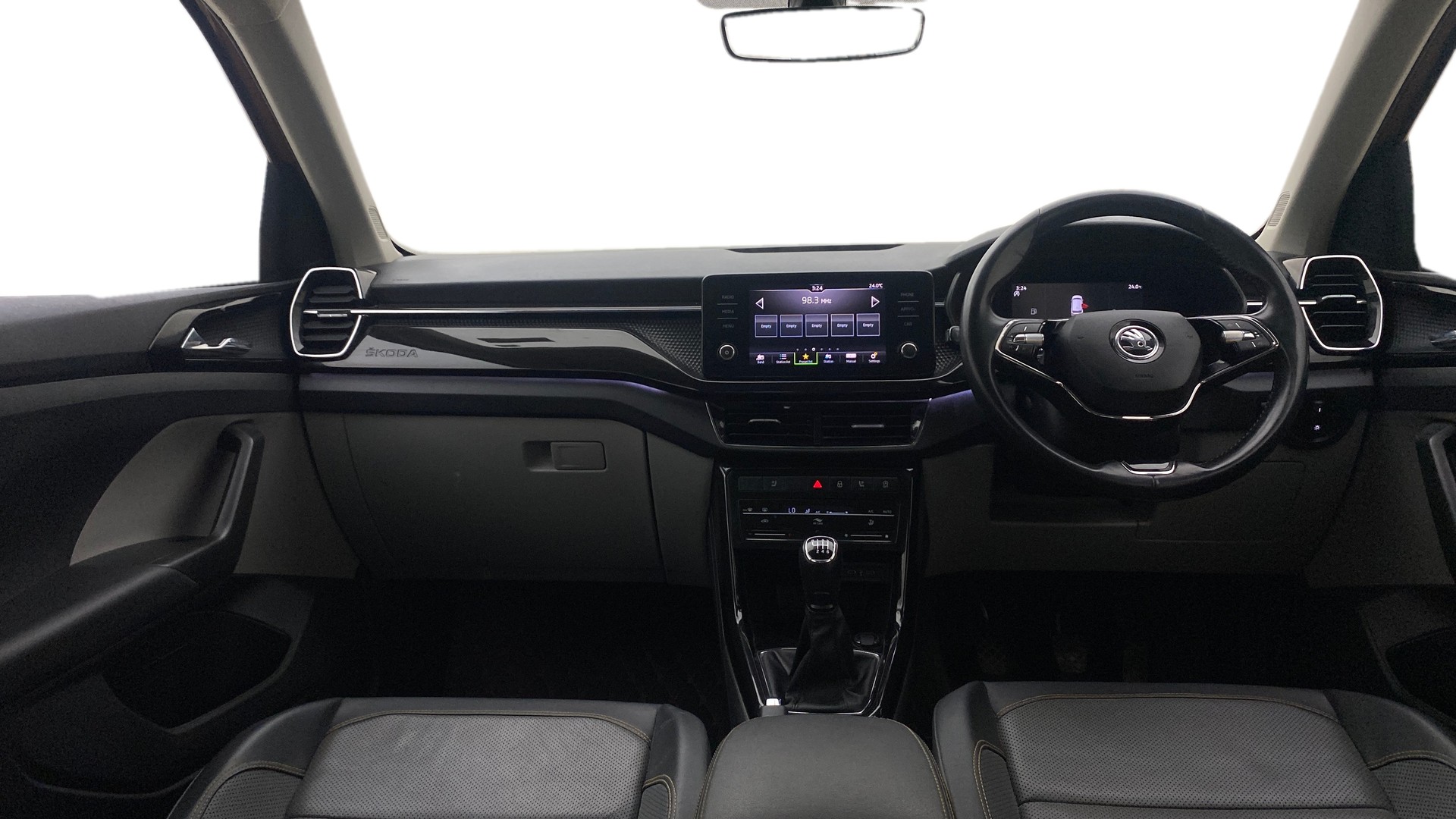 View 2022 Skoda Kushaq Style 1.0 TSI MT Image 15 Used 2022 Skoda Kushaq Style 1.0 TSI MT Image 15