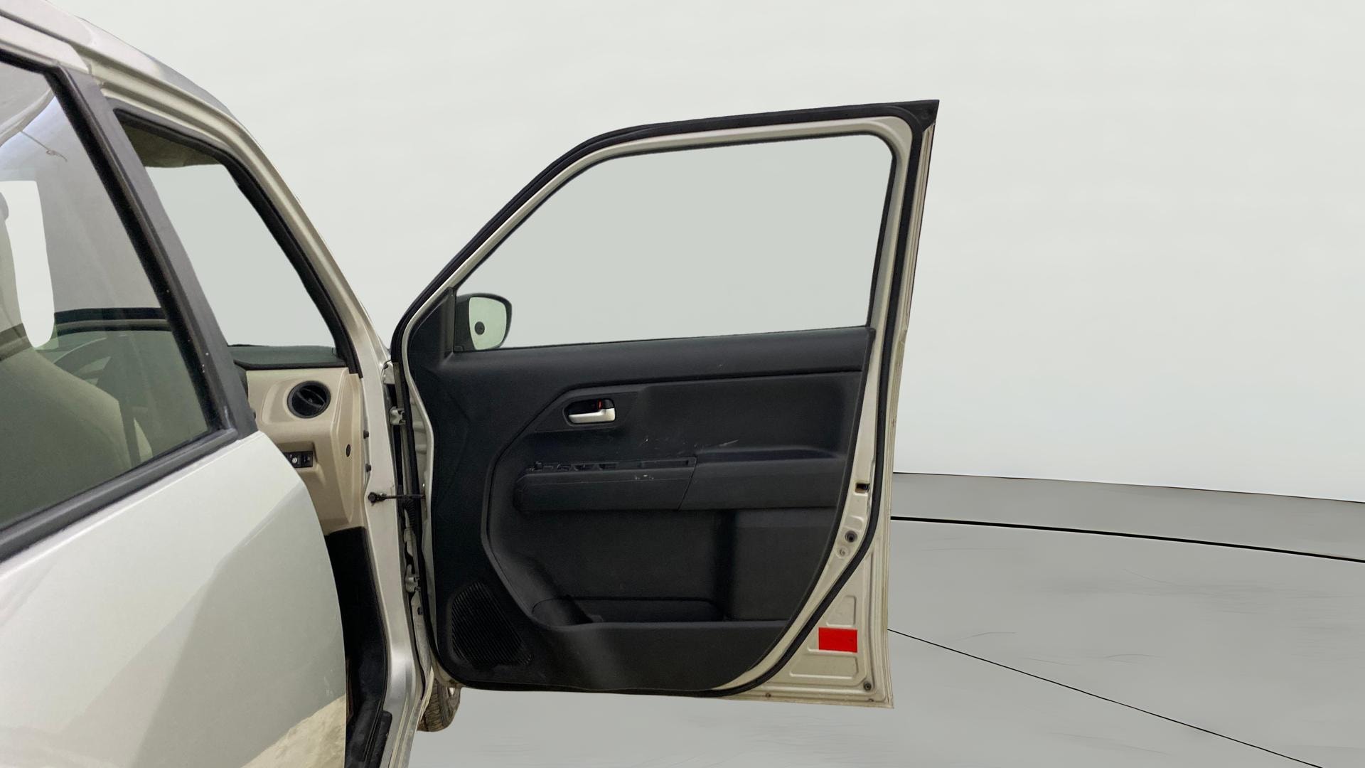 View 2019 Maruti Suzuki 1000 Base Variant Image 43 Used 2019 Maruti Suzuki 1000 Base Variant Image 43