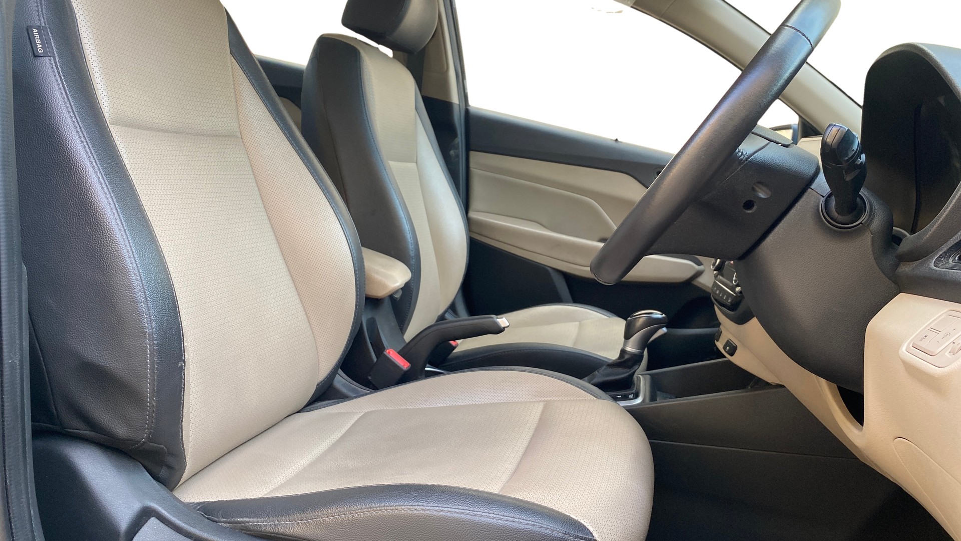 Used 2022 Hyundai Verna Used 2022 Hyundai Verna