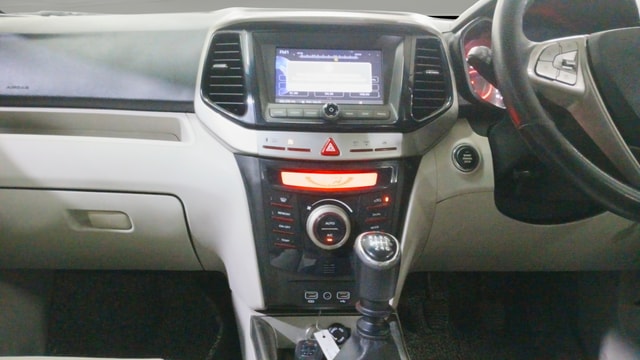 View Mahindra XUV300 Image 33 Used Mahindra XUV300 Image 33