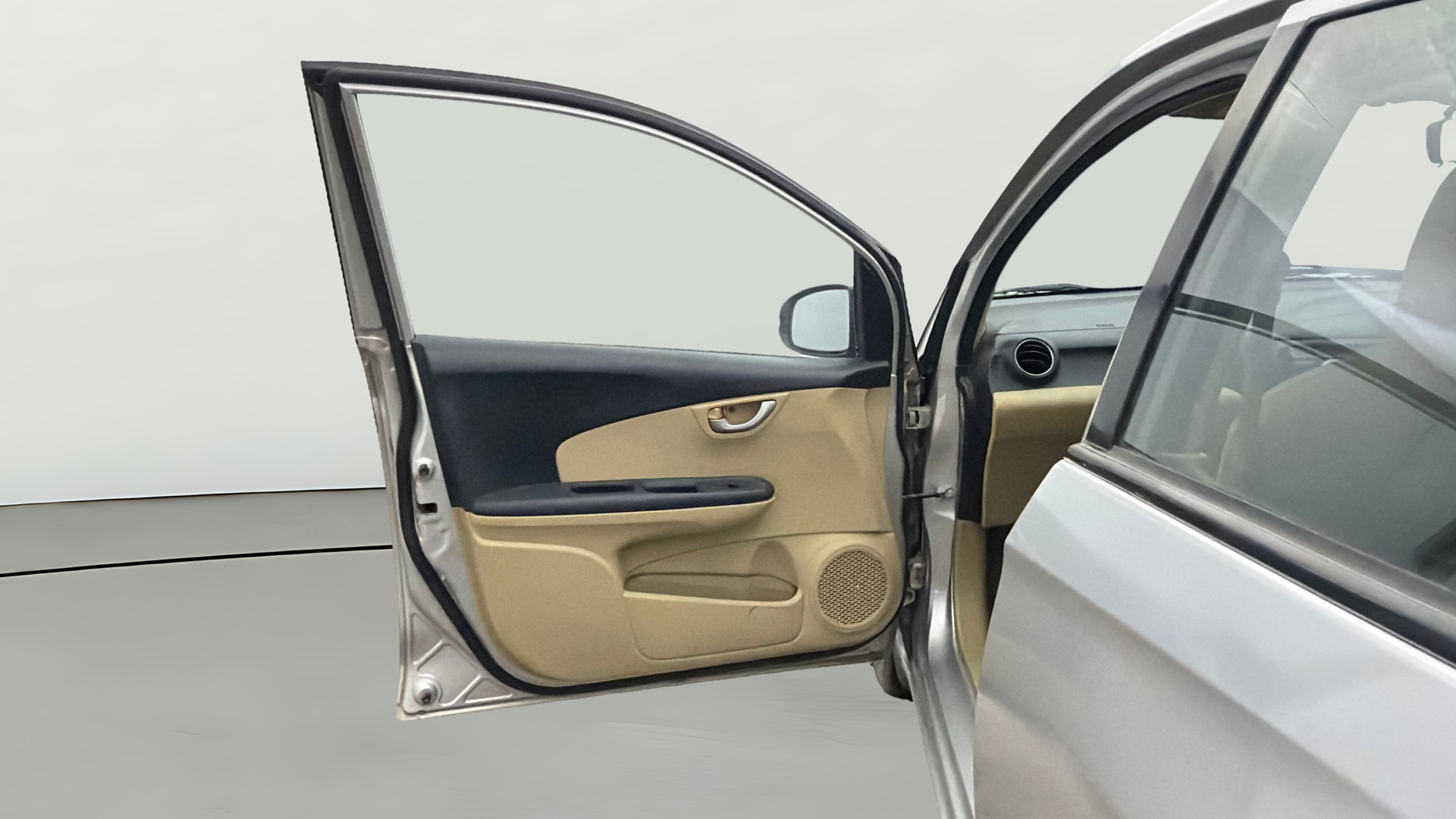 View 2015 Honda Amaze E MT Petrol BS IV Image 30 Used 2015 Honda Amaze E MT Petrol BS IV Image 30