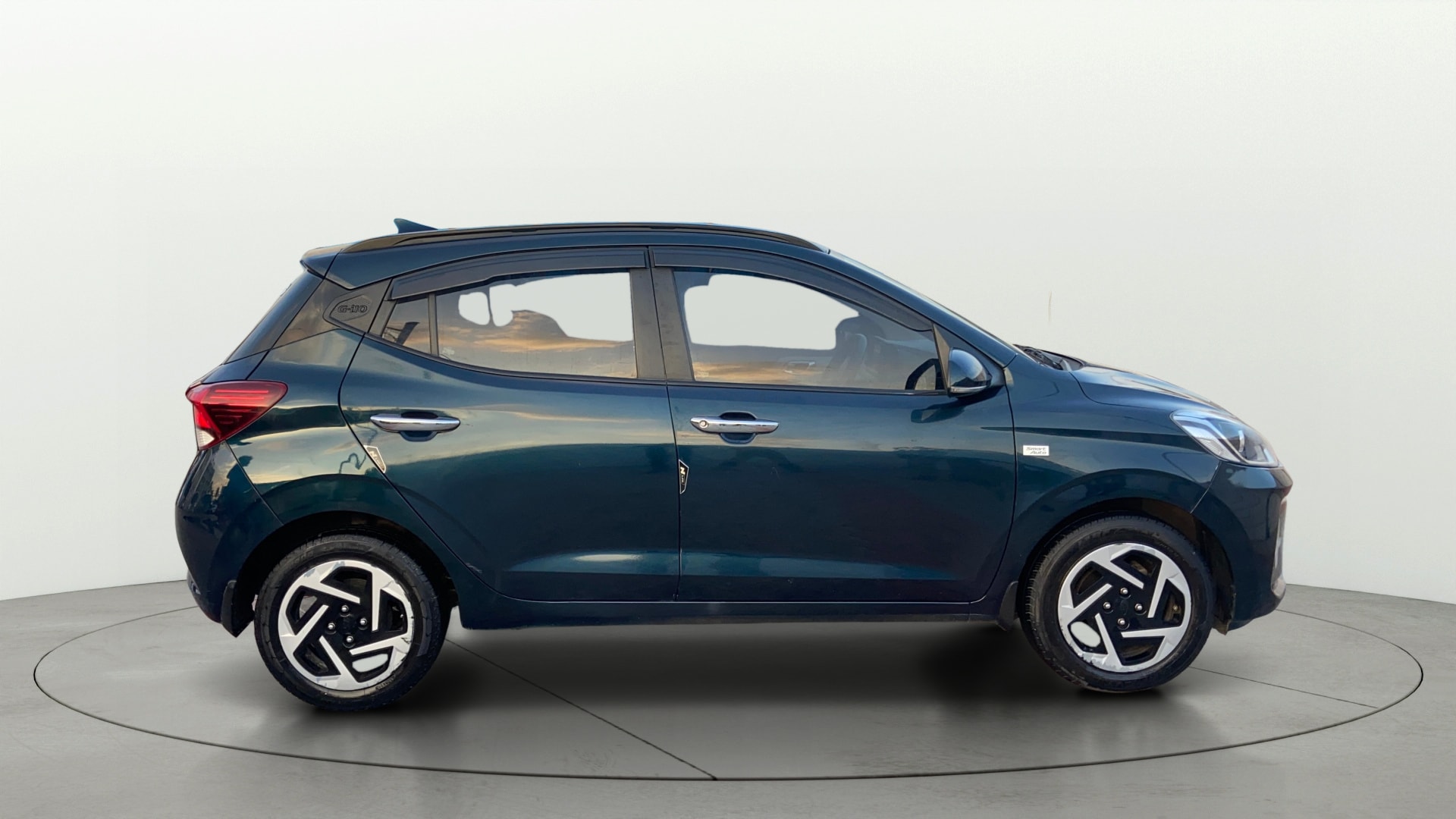 View 2023 Hyundai Grand i10 Nios Sportz Petrol AMT Image 9 Used 2023 Hyundai Grand i10 Nios Sportz Petrol AMT Image 9
