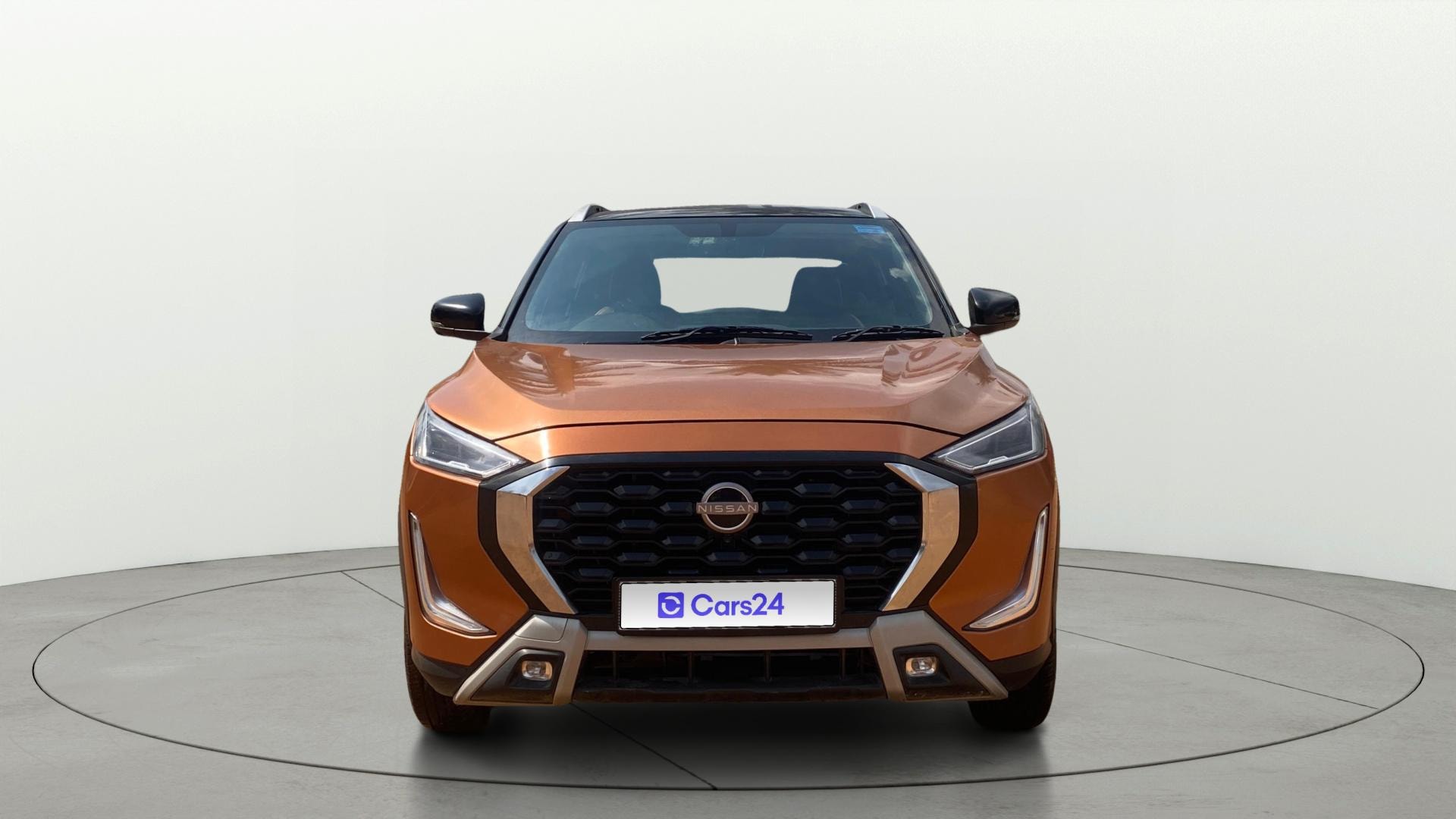 View 2024 Nissan Magnite Tekna B4D 1.0 Petrol AMT Dual Tone Image 1 Used 2024 Nissan Magnite Tekna B4D 1.0 Petrol AMT Dual Tone Image 1