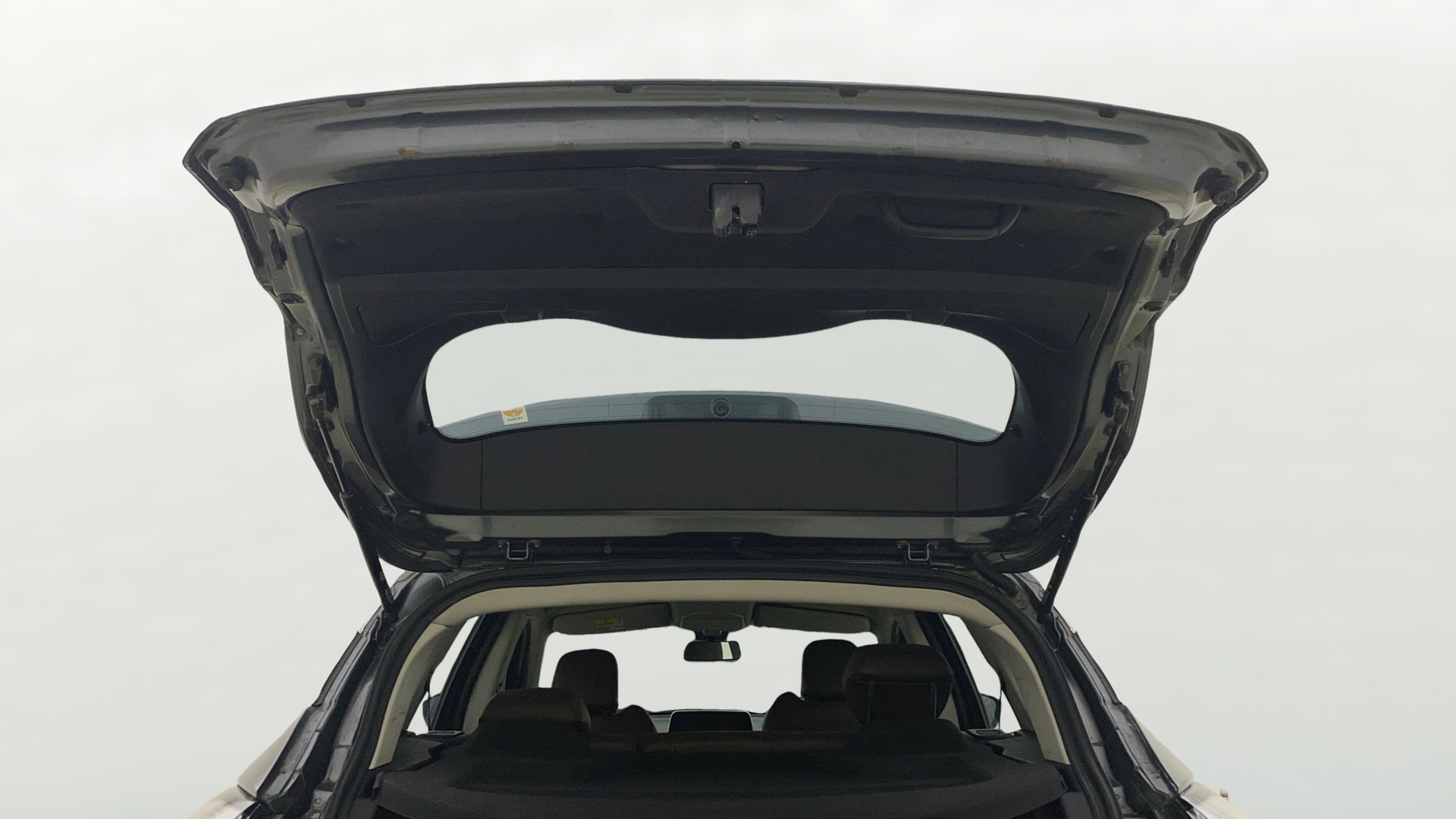View 2022 Tata Harrier XE Image 32 Used 2022 Tata Harrier XE Image 32