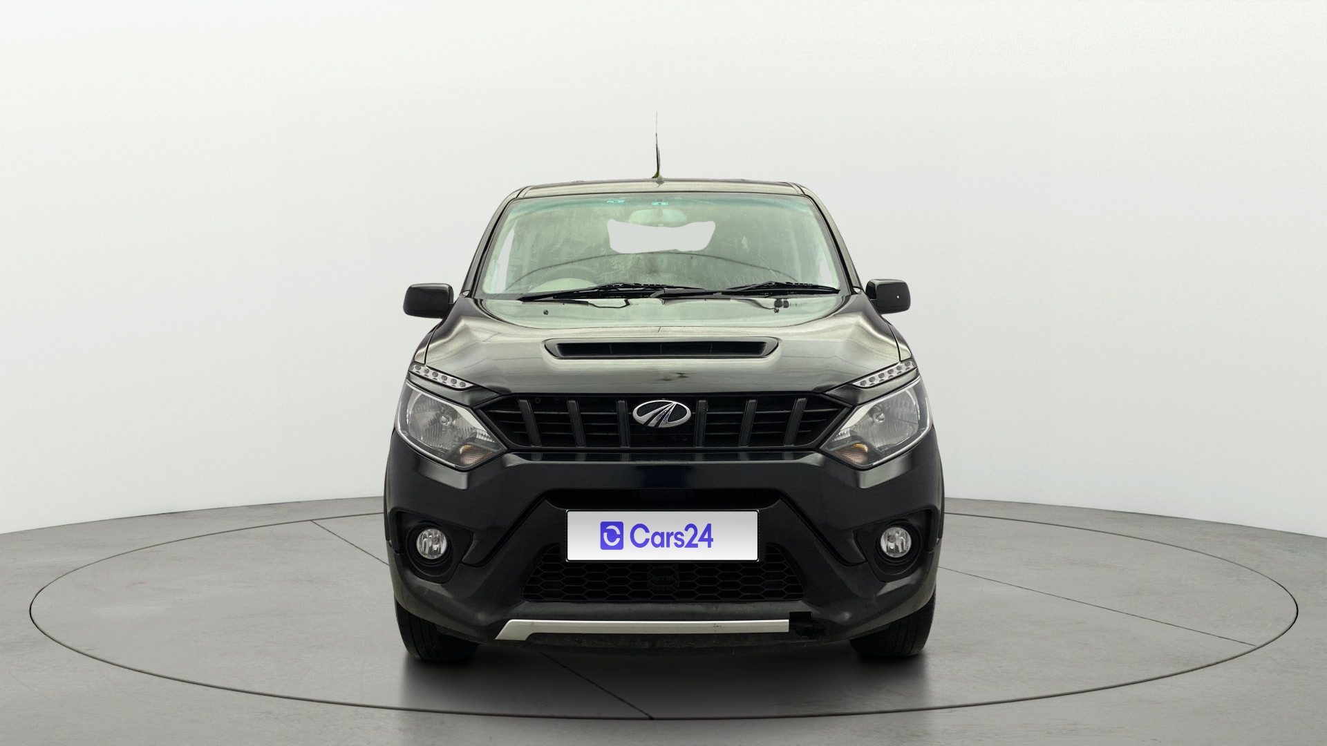 Used 2016 Mahindra NuvoSport Used 2016 Mahindra NuvoSport