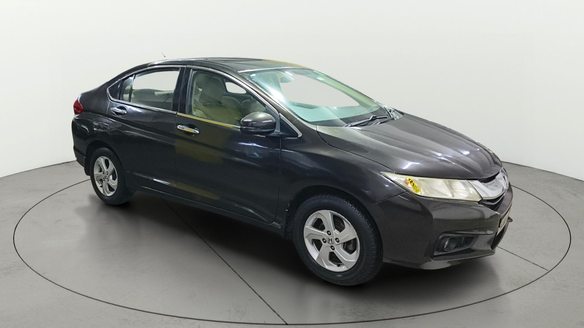 View 2015 Honda City ZX MT Diesel Anniversary Edition Image 22 Used 2015 Honda City ZX MT Diesel Anniversary Edition Image 22