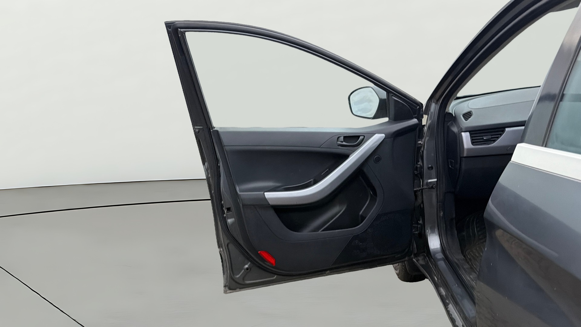 View 2021 Tata Nexon Revotron XMA AMT Image 31 Used 2021 Tata Nexon Revotron XMA AMT Image 31