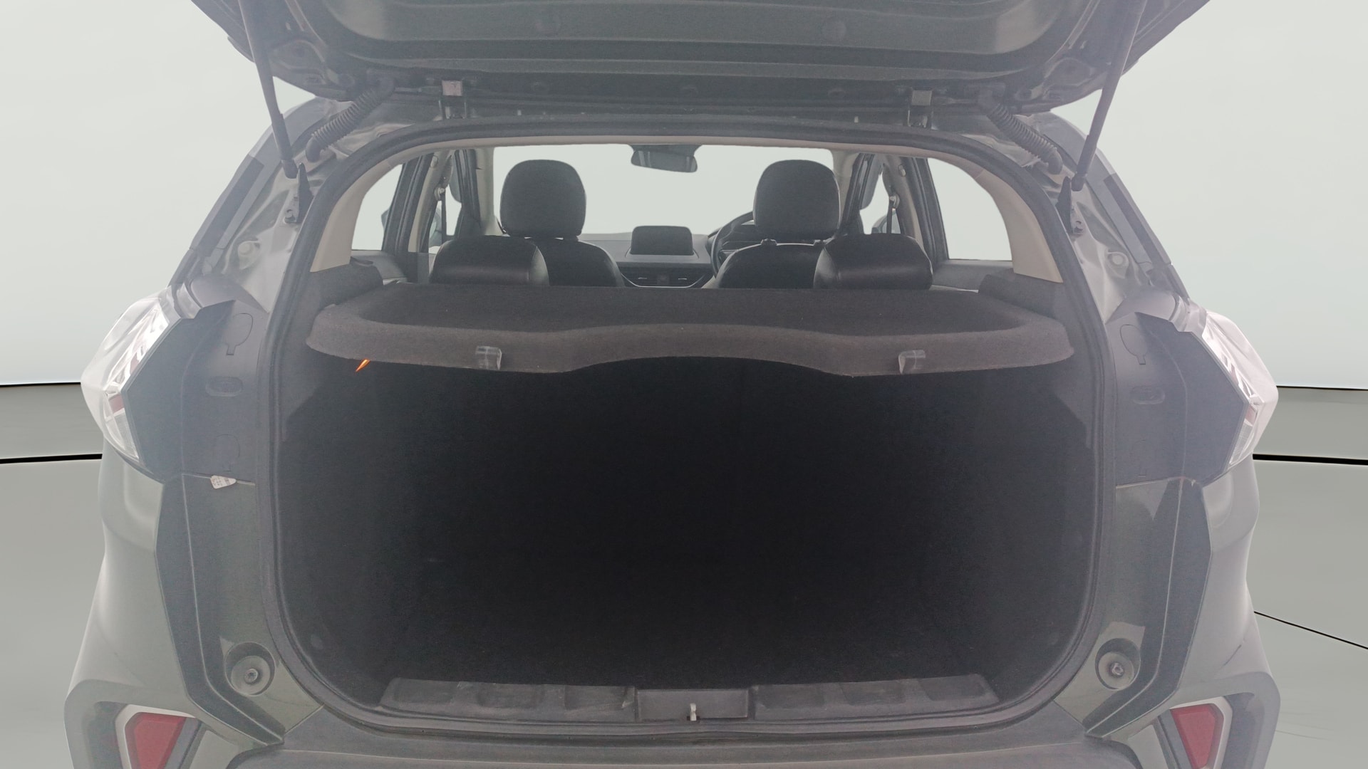 View 2021 Tata Nexon Revotron XE Image 42 Used 2021 Tata Nexon Revotron XE Image 42