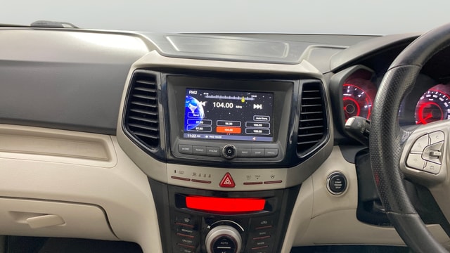 View Mahindra XUV300 Image 33 Used Mahindra XUV300 Image 33