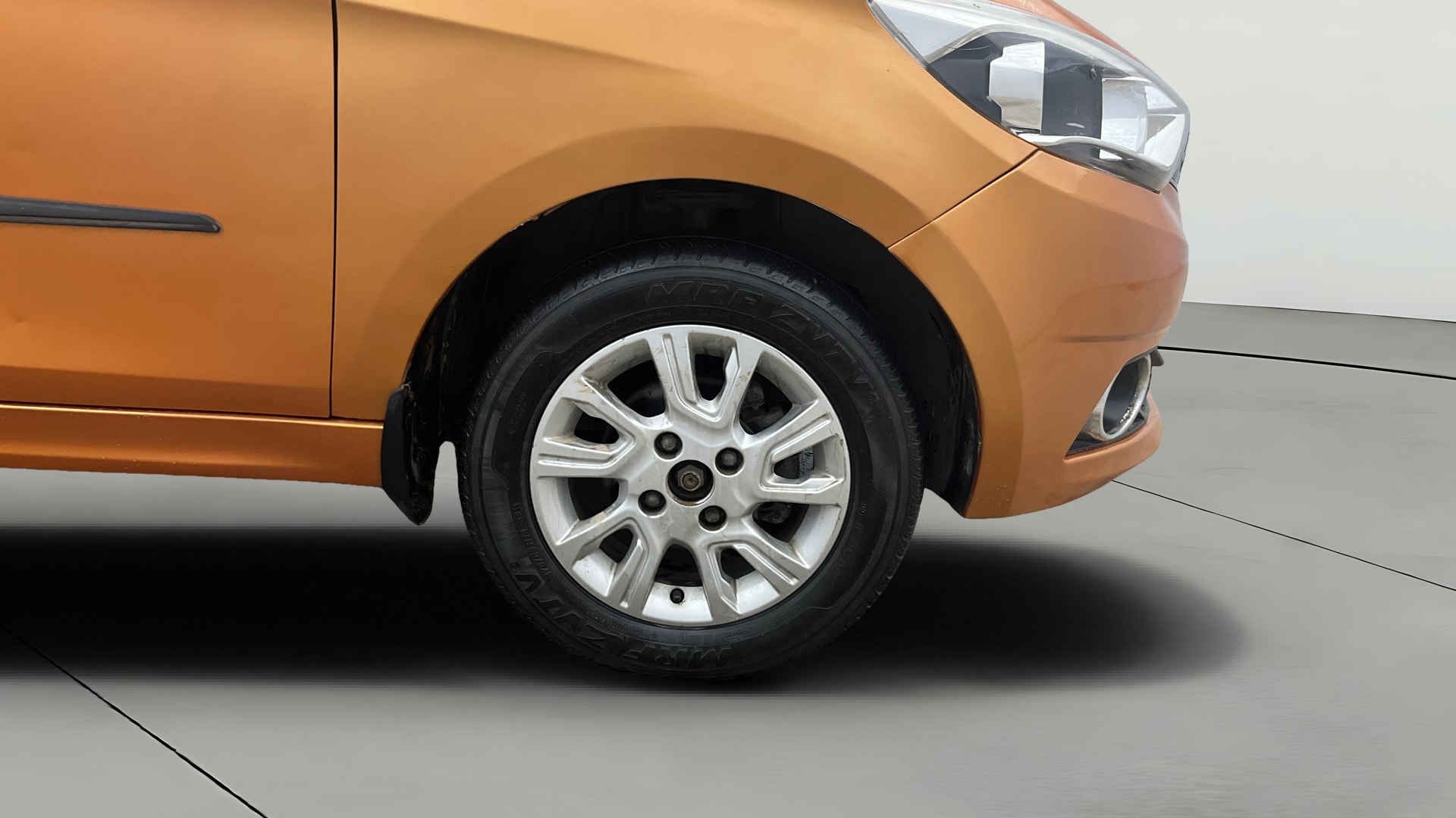 View 2018 Tata Tiago Revotorq XB Image 39 Used 2018 Tata Tiago Revotorq XB Image 39