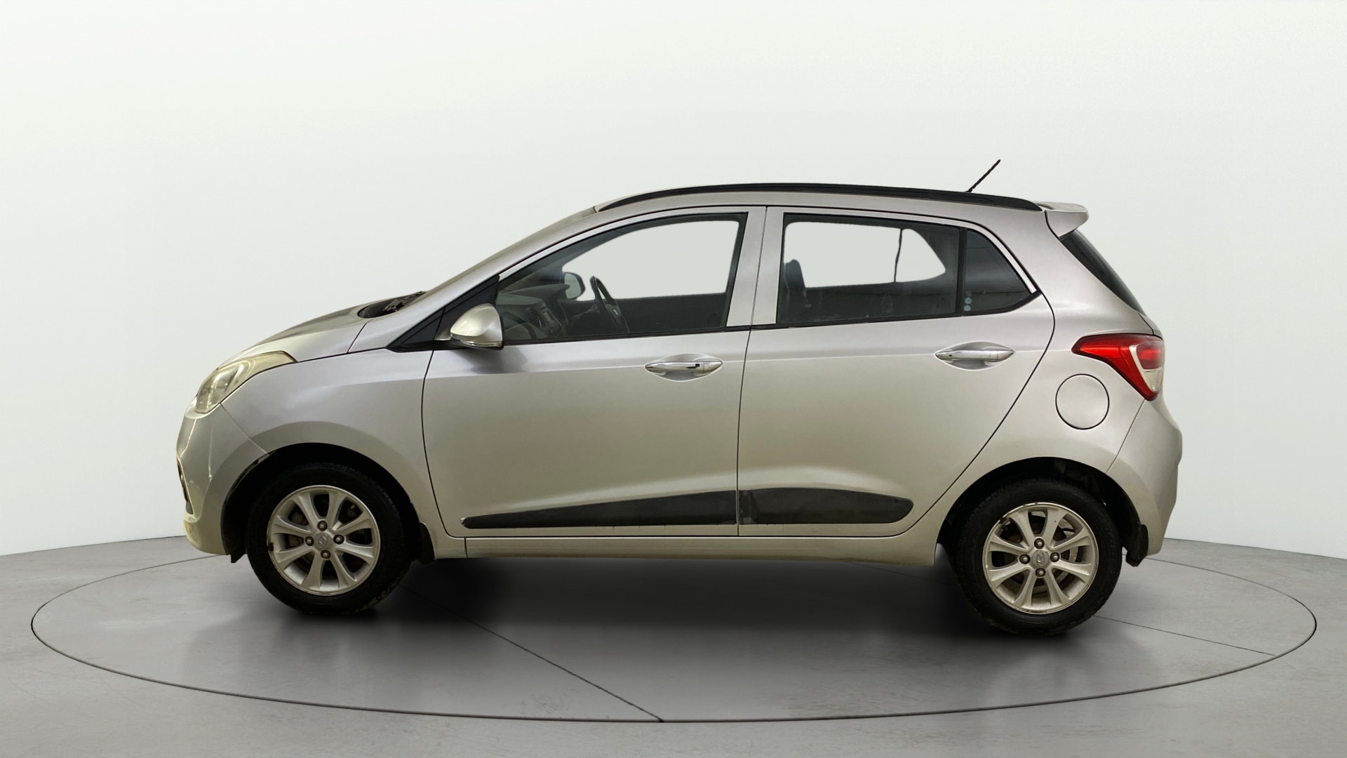 View 2015 Hyundai Grand i10 Asta AT 1.2 Kappa VTVT Image 5 Used 2015 Hyundai Grand i10 Asta AT 1.2 Kappa VTVT Image 5