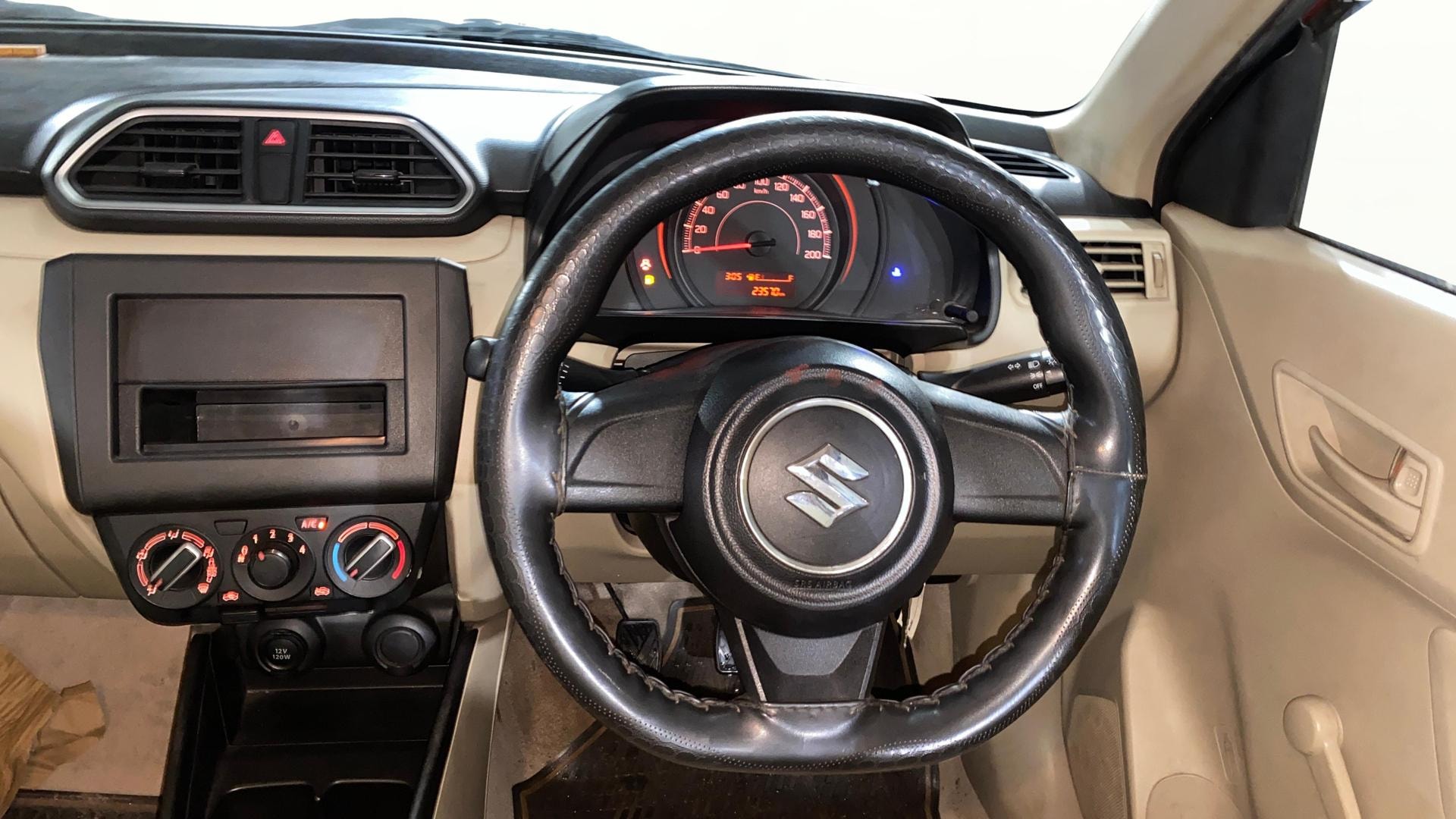 View 2017 Maruti Suzuki 1000 Base Variant Image 20 Used 2017 Maruti Suzuki 1000 Base Variant Image 20