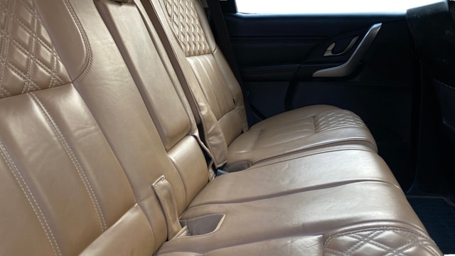 View Mahindra XUV500 Image 38 Used Mahindra XUV500 Image 38
