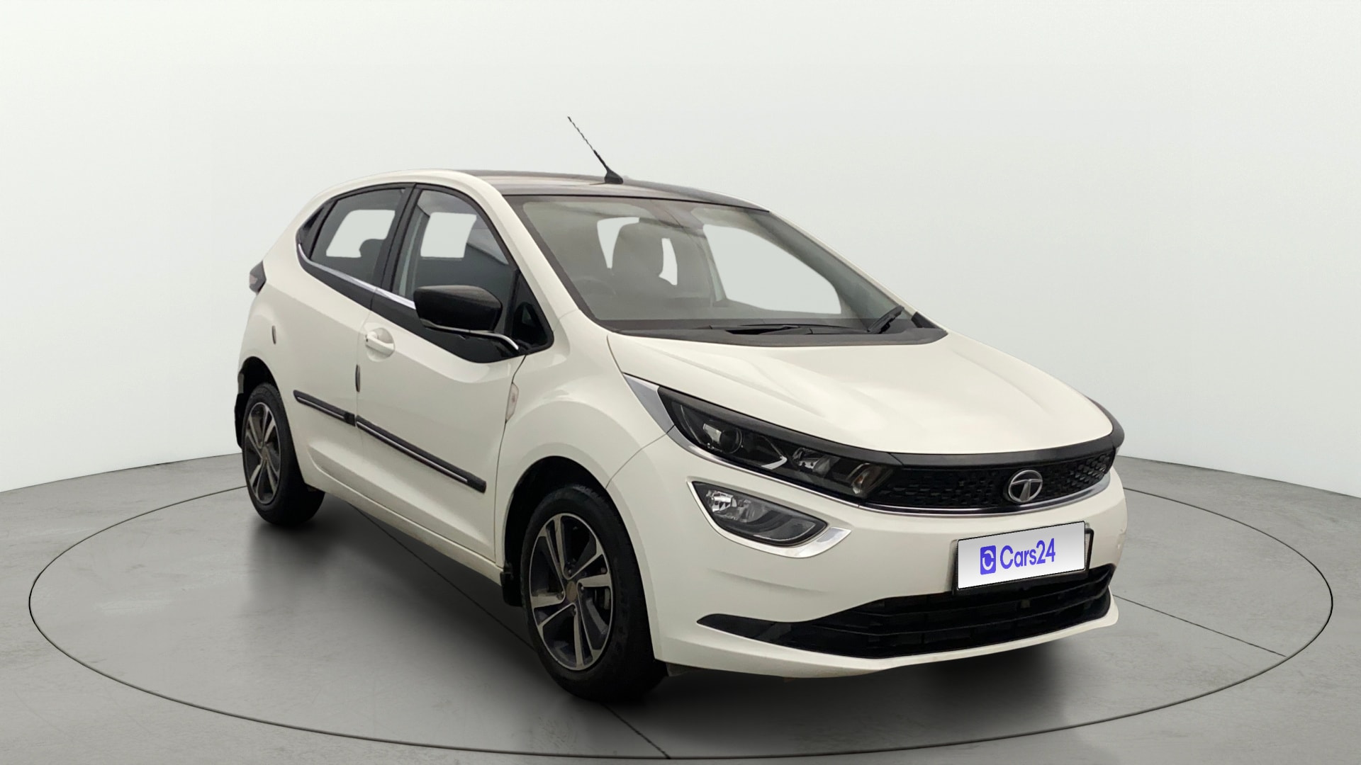 View 2023 Tata Altroz XZ Plus Petrol Image 15 Used 2023 Tata Altroz XZ Plus Petrol Image 15