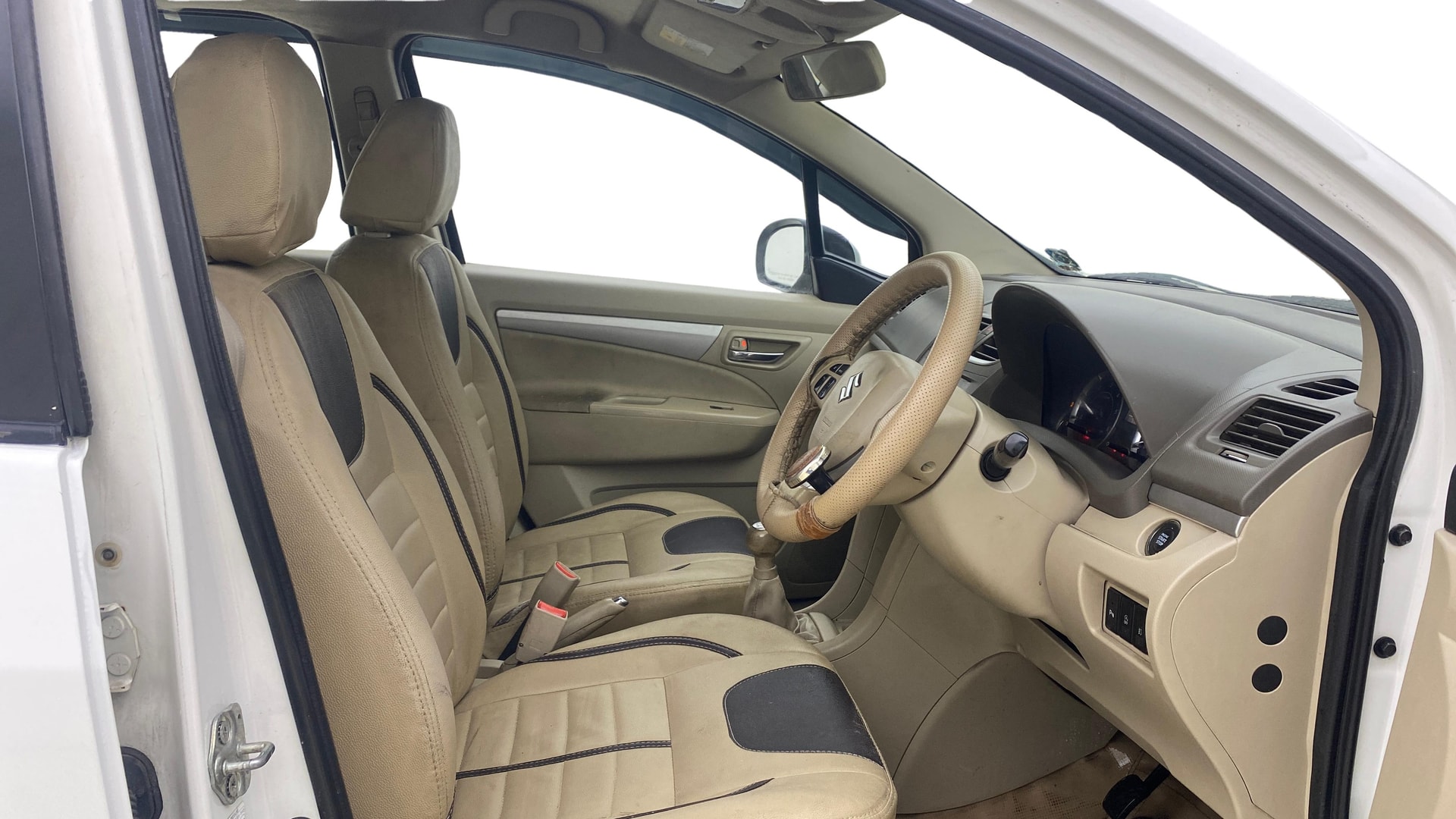 View 2017 Maruti Suzuki 1000 Base Variant Image 18 Used 2017 Maruti Suzuki 1000 Base Variant Image 18
