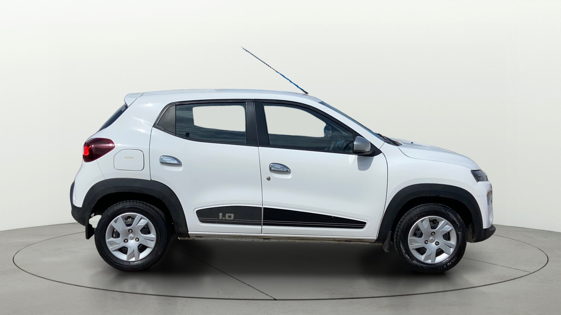 View 2024 Renault Kwid RXT 1.0 Image 8 Used 2024 Renault Kwid RXT 1.0 Image 8