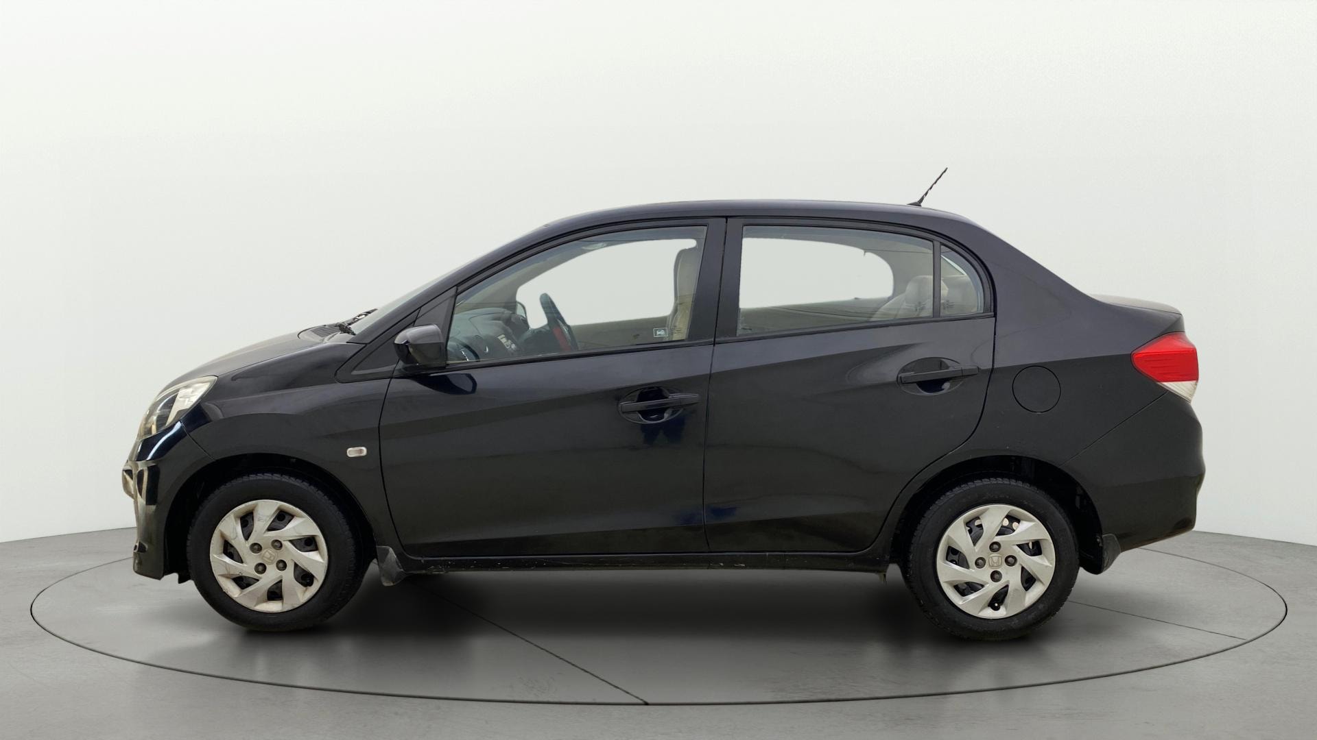 View 2013 Honda Amaze E MT Petrol BS IV Image 24 Used 2013 Honda Amaze E MT Petrol BS IV Image 24