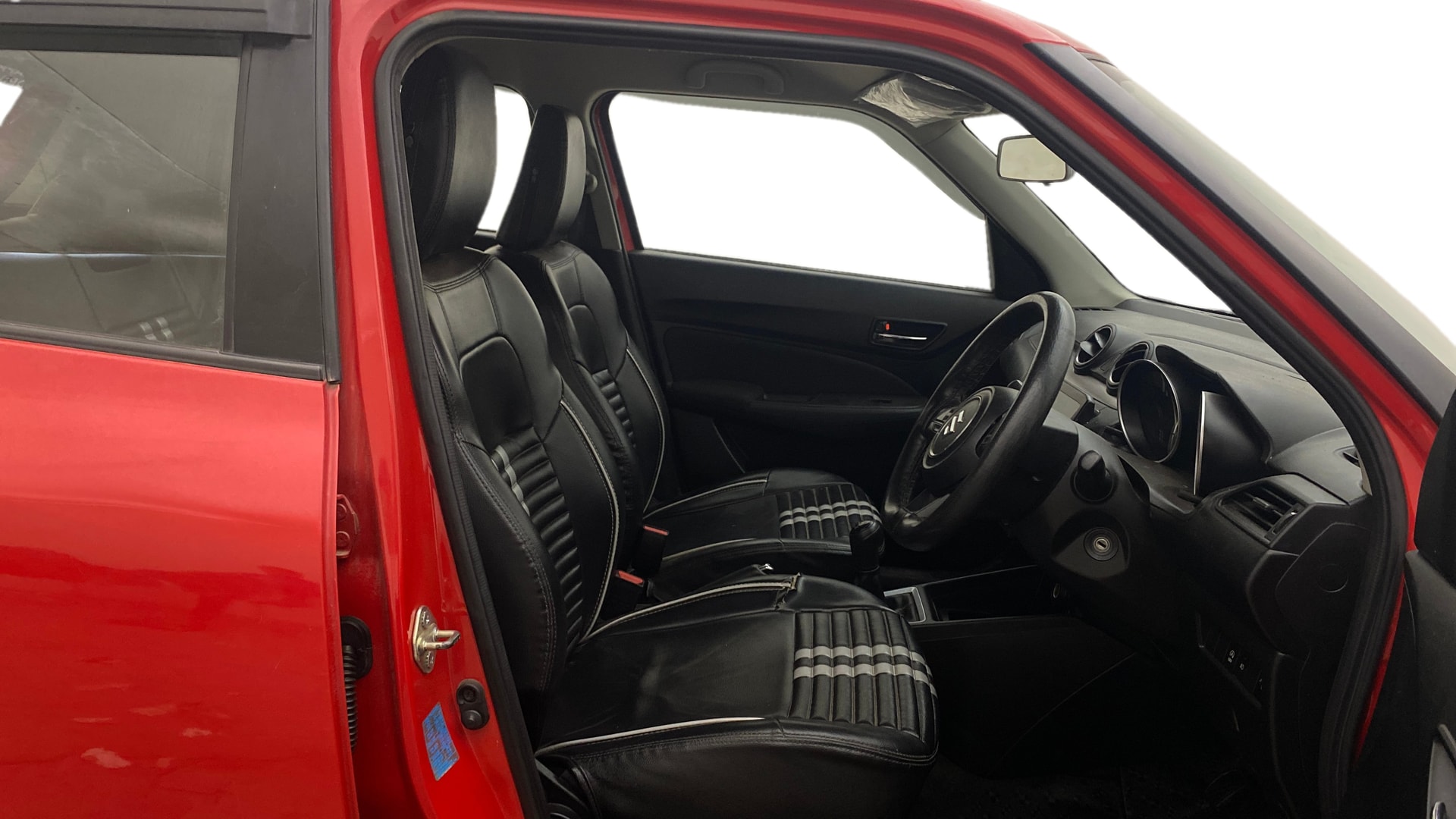 View 2022 Maruti Suzuki 1000 Base Variant Image 25 Used 2022 Maruti Suzuki 1000 Base Variant Image 25