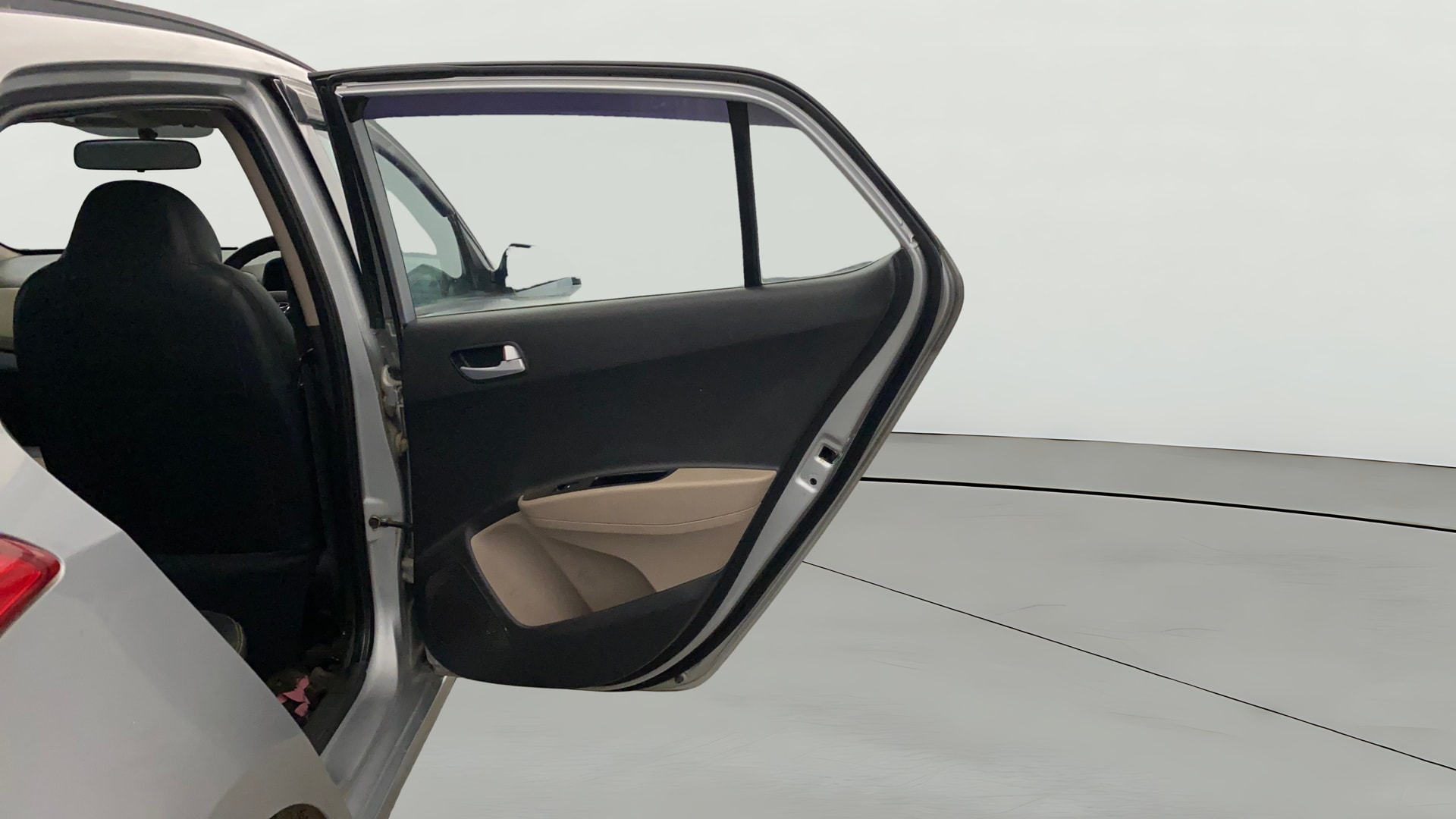 View 2019 Hyundai Grand i10 Sportz 1.2 Kappa Image 6 Used 2019 Hyundai Grand i10 Sportz 1.2 Kappa Image 6