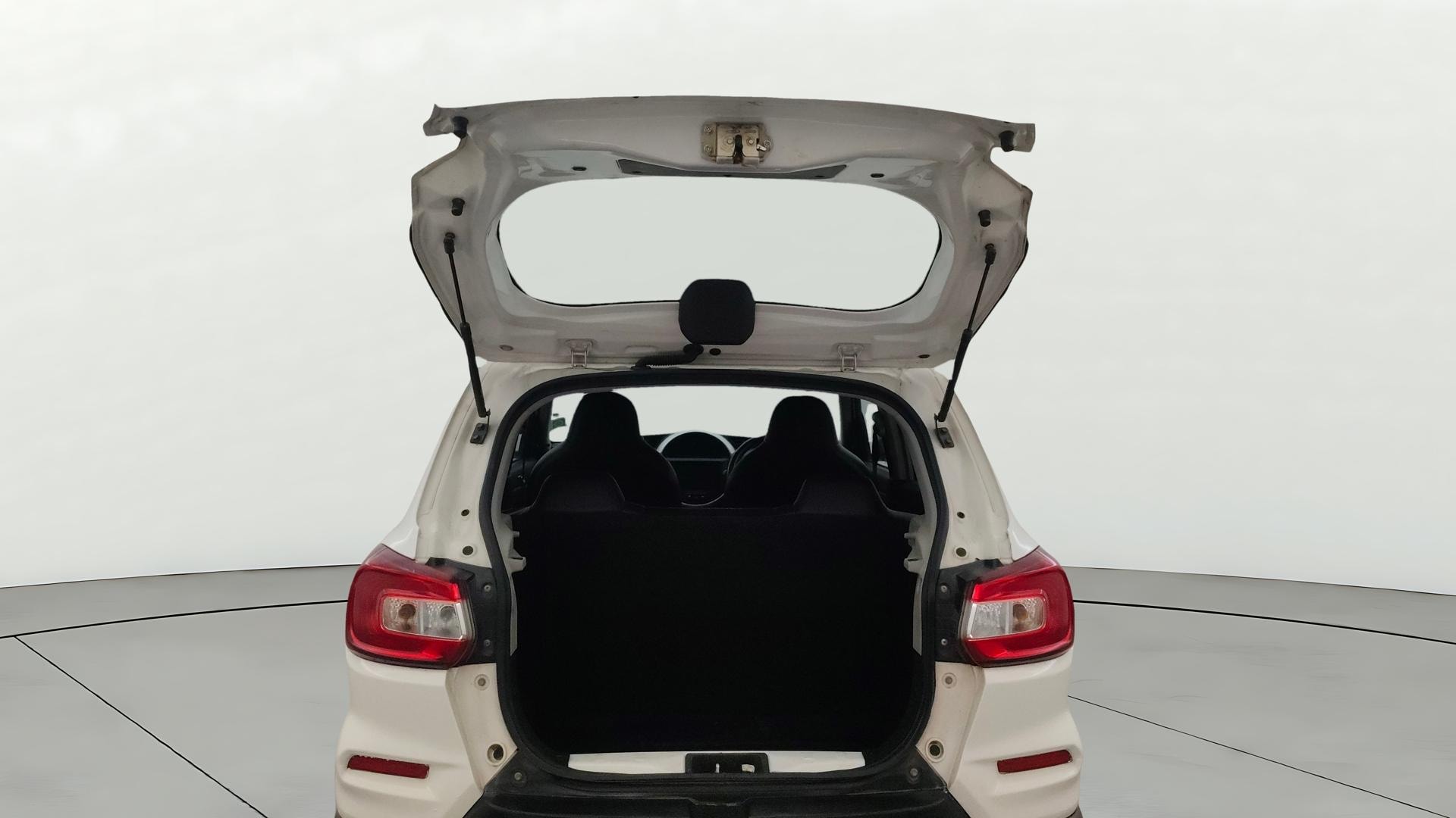 View 2020 Maruti Suzuki 1000 Base Variant Image 16 Used 2020 Maruti Suzuki 1000 Base Variant Image 16