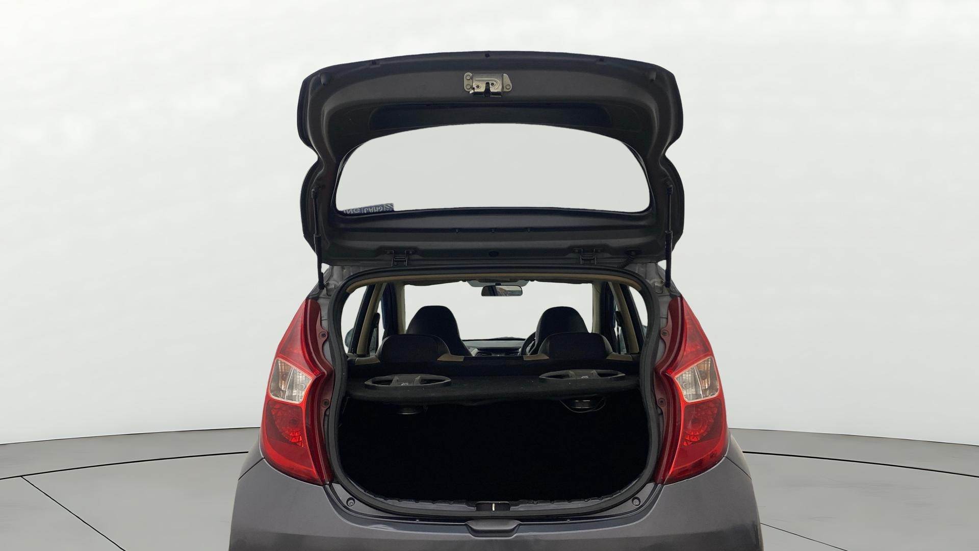 View 2016 Hyundai EON Era Plus Image 16 Used 2016 Hyundai EON Era Plus Image 16