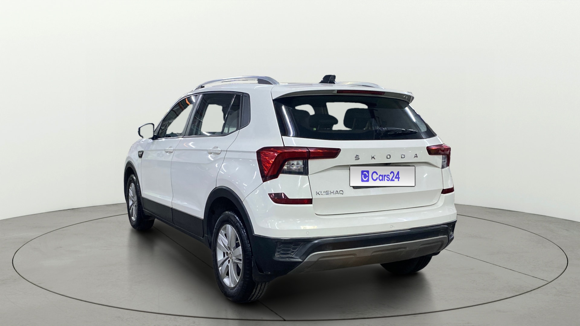 View 2021 Skoda Kushaq Ambition 1.0 TSI MT Image 2 Used 2021 Skoda Kushaq Ambition 1.0 TSI MT Image 2