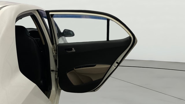 View Hyundai Xcent Image 7 Used Hyundai Xcent Image 7