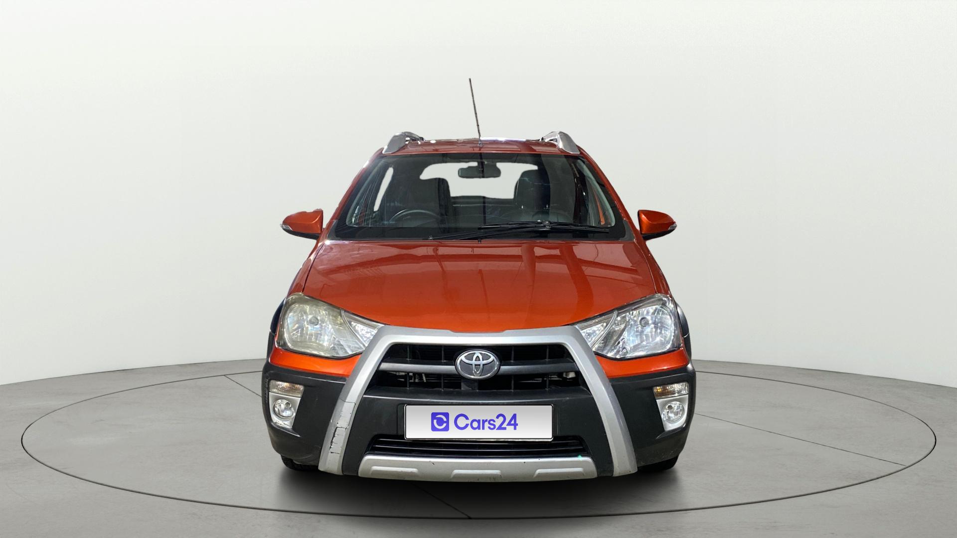 2014 टोयोटा इटिऑस क्रॉस 1.5 V 2014 टोयोटा इटिऑस क्रॉस 1.5 V