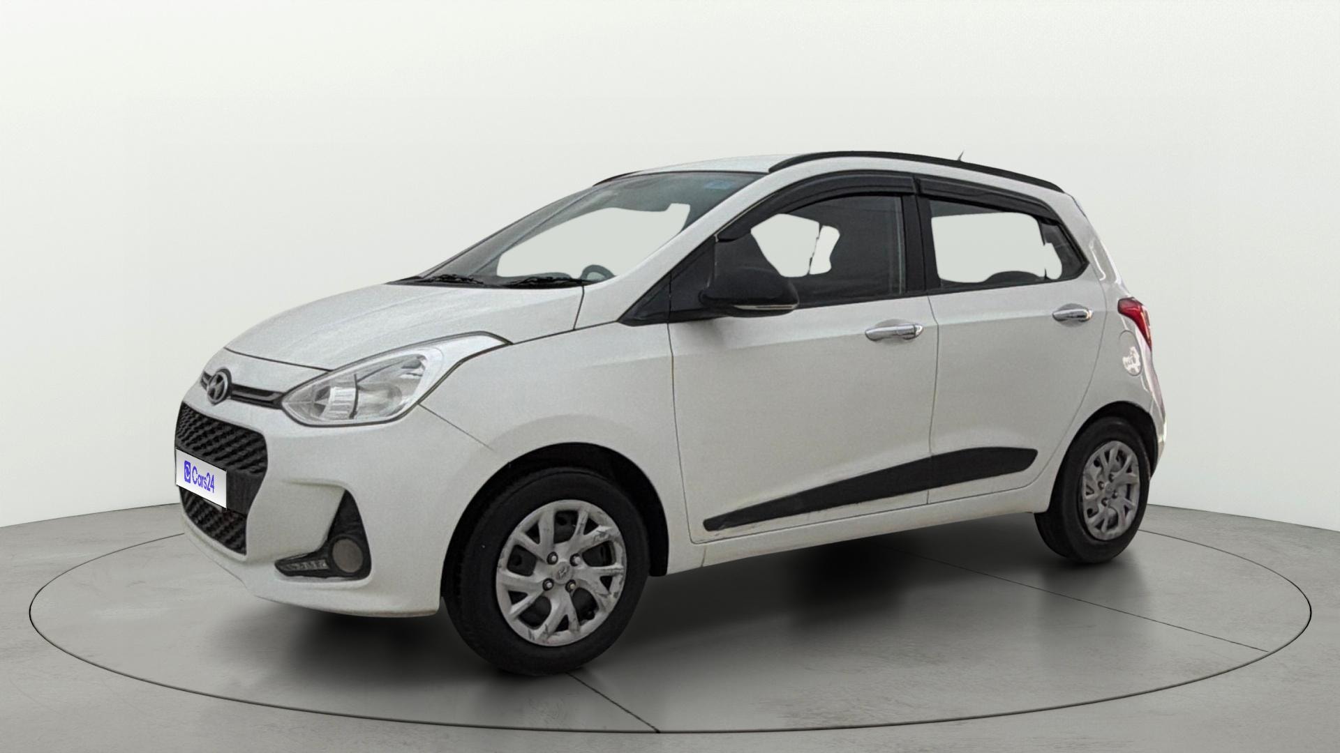 View 2017 Hyundai Grand i10 1.2 Sportz(O) Petrol Image 35 Used 2017 Hyundai Grand i10 1.2 Sportz(O) Petrol Image 35