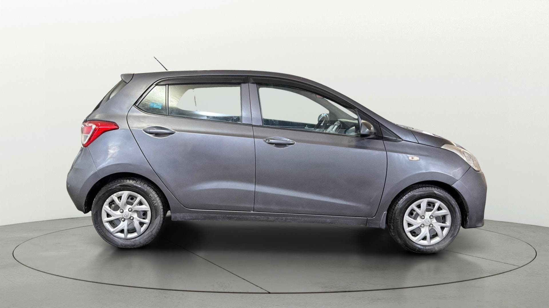 View 2018 Hyundai Grand i10 Sportz 1.2 Kappa Image 8 Used 2018 Hyundai Grand i10 Sportz 1.2 Kappa Image 8
