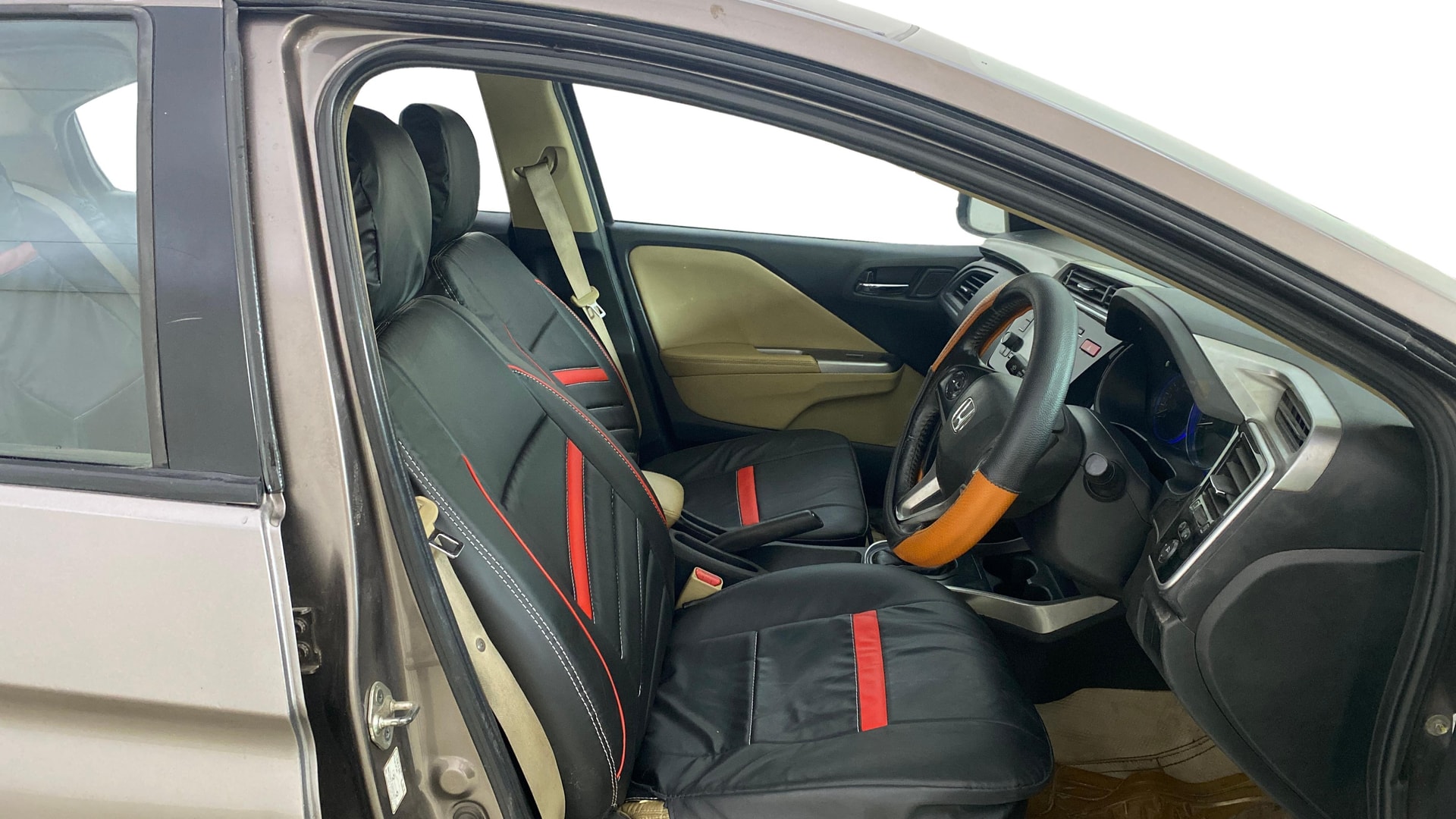 View 2015 Honda City ZX MT Diesel Anniversary Edition Image 28 Used 2015 Honda City ZX MT Diesel Anniversary Edition Image 28