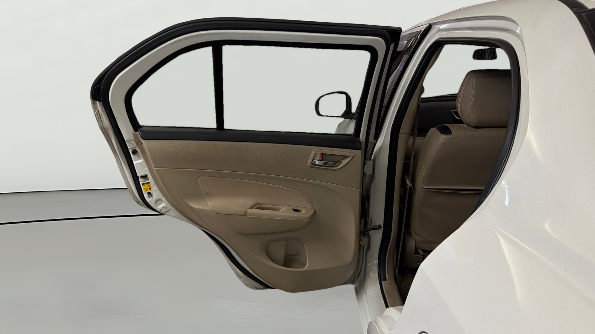 View 2016 Maruti Suzuki 1000 Base Variant Image 22 Used 2016 Maruti Suzuki 1000 Base Variant Image 22