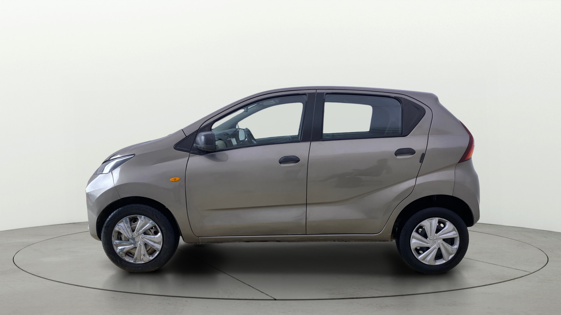 View 2022 Datsun Go A Image 5 Used 2022 Datsun Go A Image 5