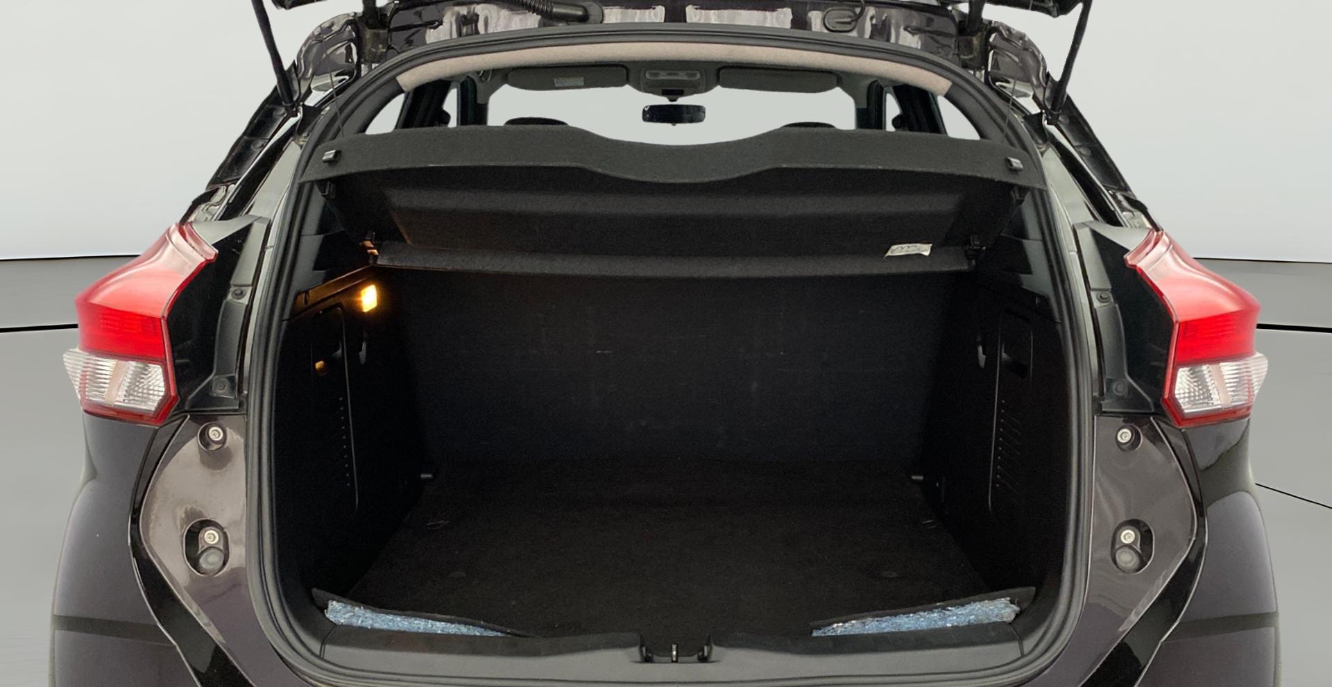 Used 2019 Nissan Kicks Used 2019 Nissan Kicks