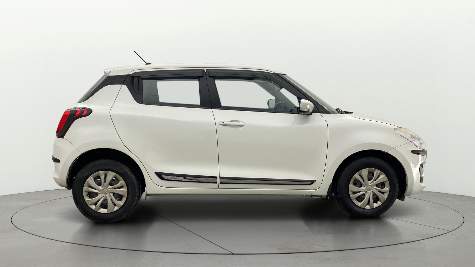 View 2019 Maruti Suzuki 1000 Base Variant Image 8 Used 2019 Maruti Suzuki 1000 Base Variant Image 8