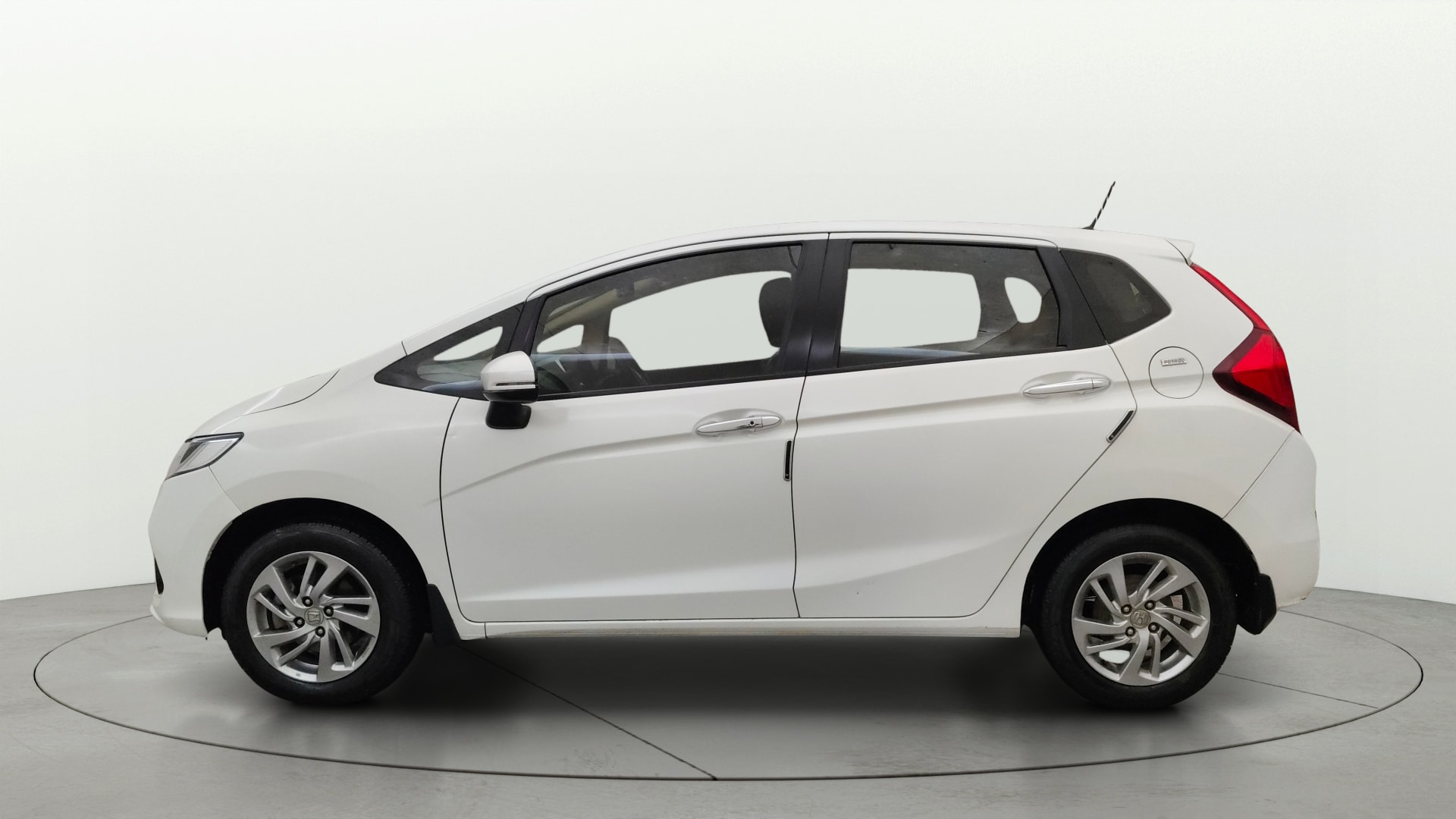 View 2021 Honda Jazz E MT Diesel Image 27 Used 2021 Honda Jazz E MT Diesel Image 27