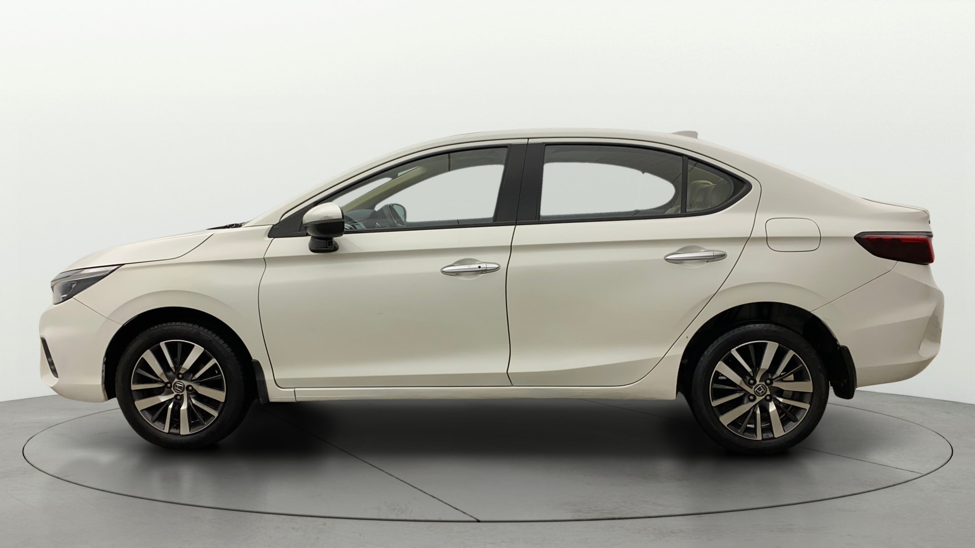 View 2021 Honda City ZX CVT Image 6 Used 2021 Honda City ZX CVT Image 6