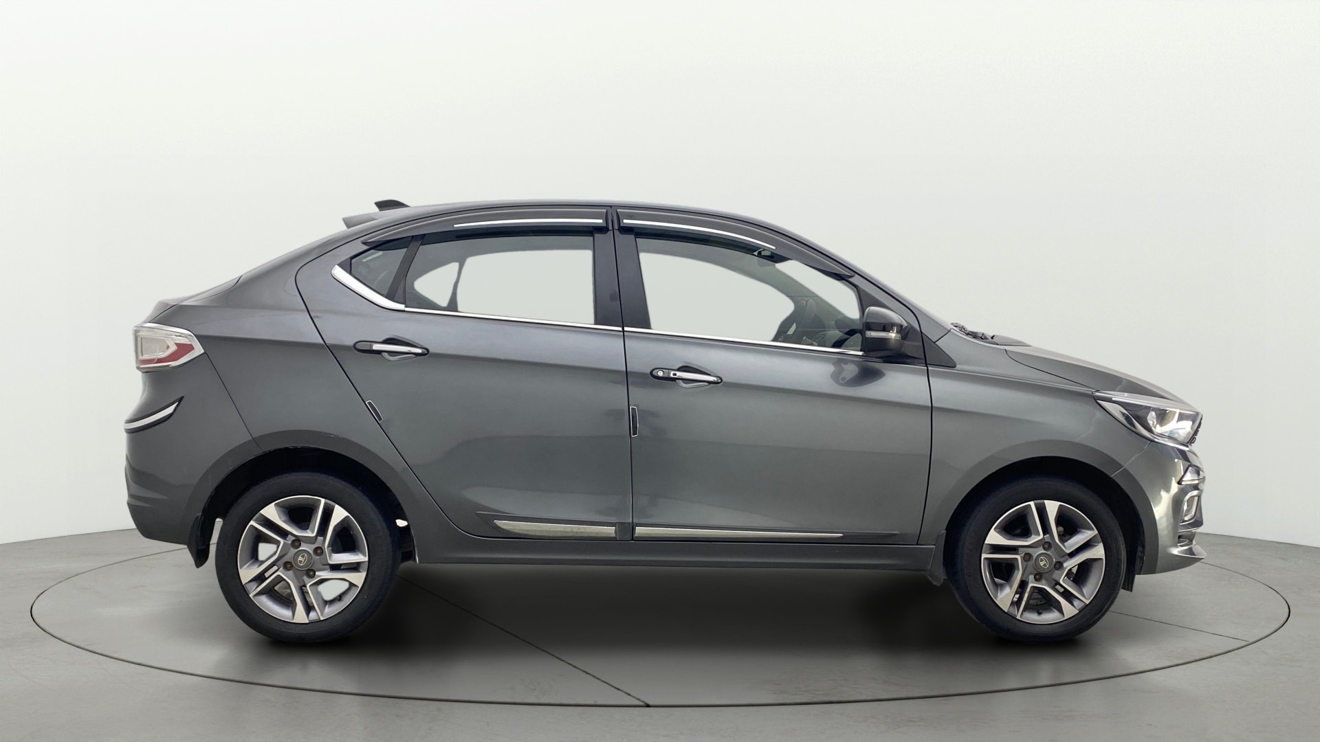 View 2022 Tata Tigor XE Diesel Image 8 Used 2022 Tata Tigor XE Diesel Image 8