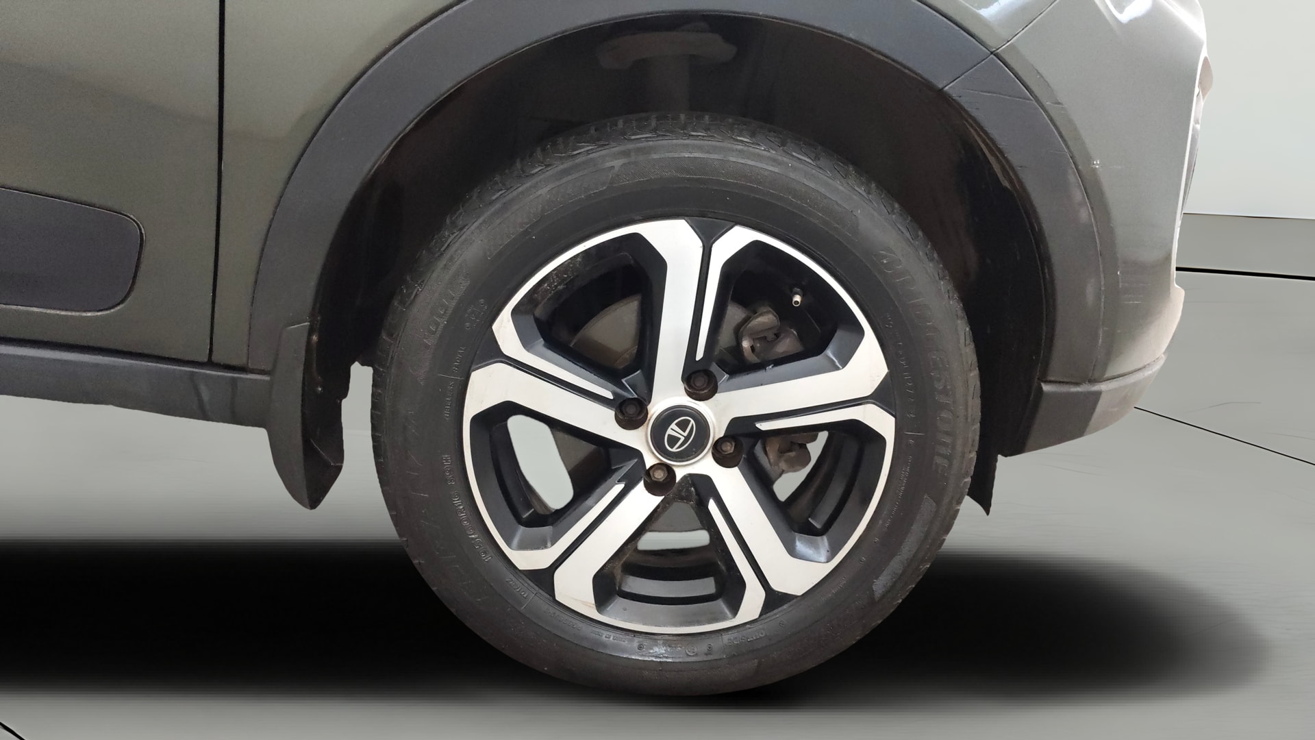 View 2021 Tata Nexon Revotron XE Image 42 Used 2021 Tata Nexon Revotron XE Image 42