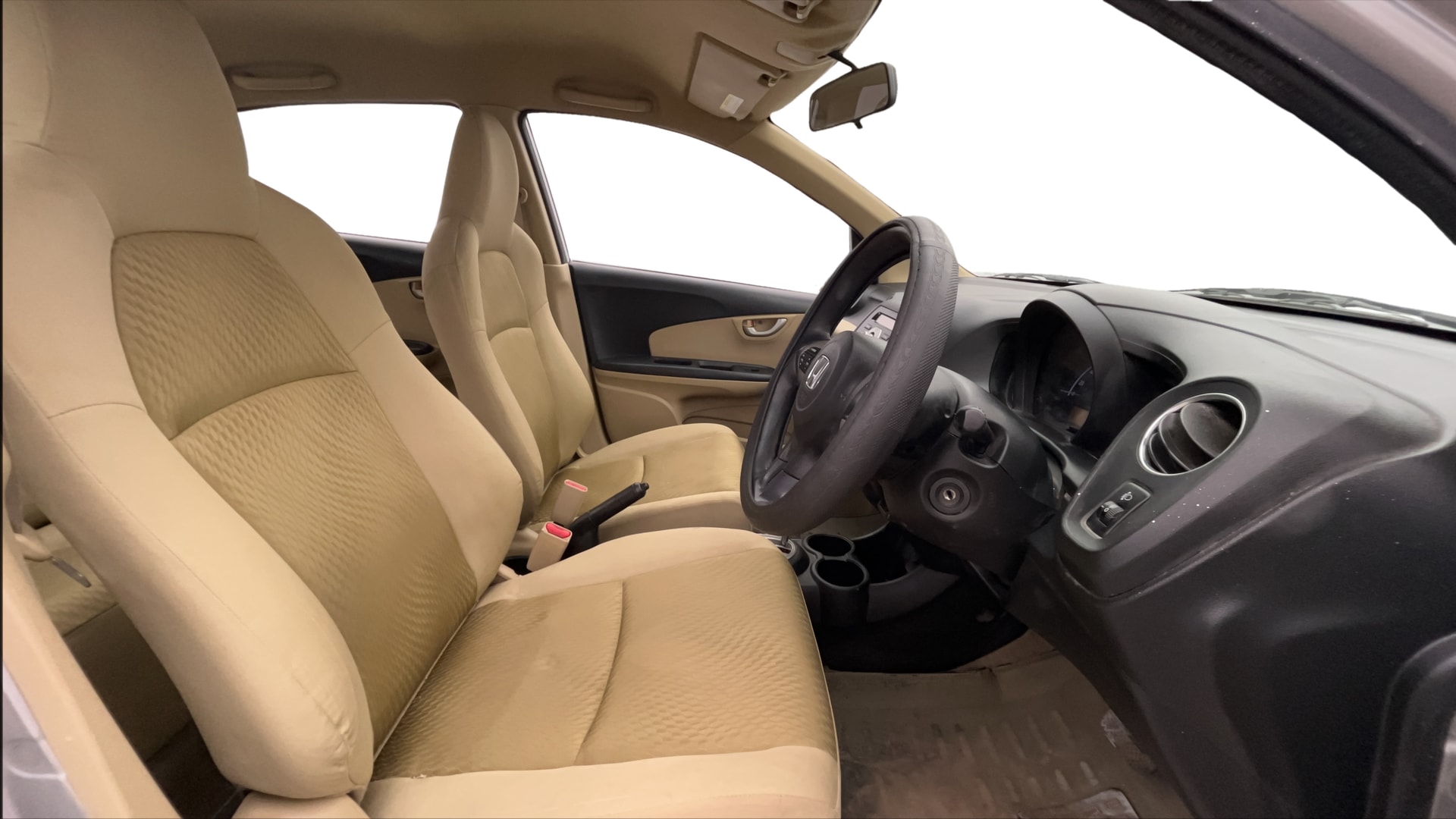 View 2015 Honda Amaze E MT Petrol BS IV Image 16 Used 2015 Honda Amaze E MT Petrol BS IV Image 16