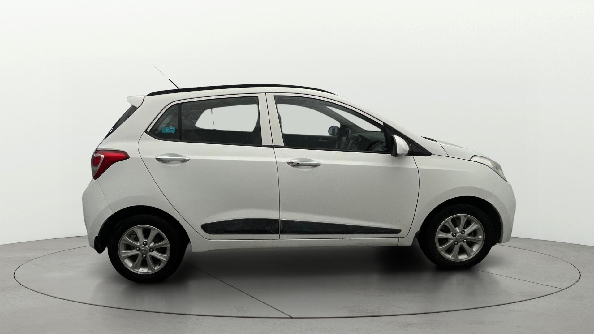 Used 2015 Hyundai Grand i10 Used 2015 Hyundai Grand i10