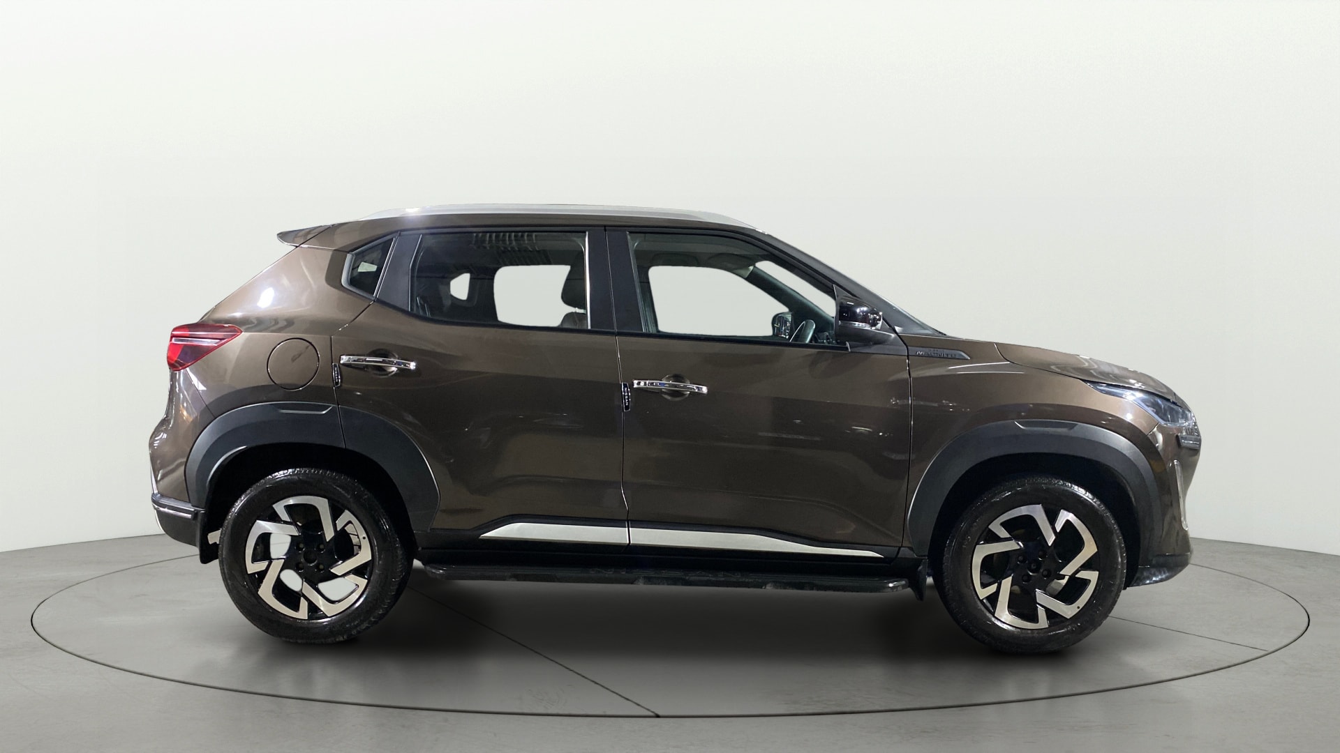 View 2022 Nissan Magnite XV Image 8 Used 2022 Nissan Magnite XV Image 8