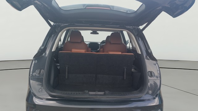 View MG Hector Plus Image 43 Used MG Hector Plus Image 43