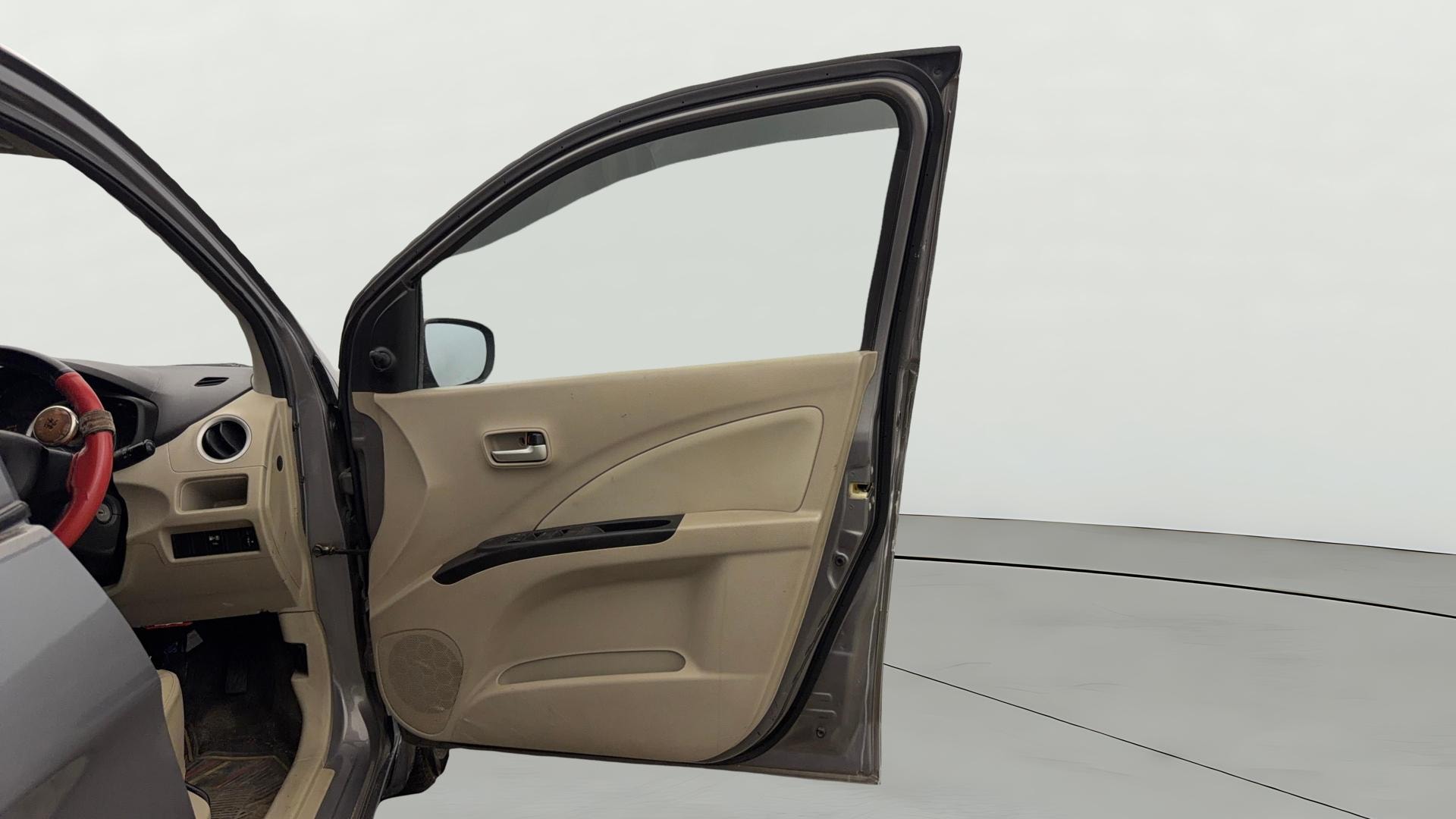 View 2019 Maruti Suzuki 1000 Base Variant Image 44 Used 2019 Maruti Suzuki 1000 Base Variant Image 44