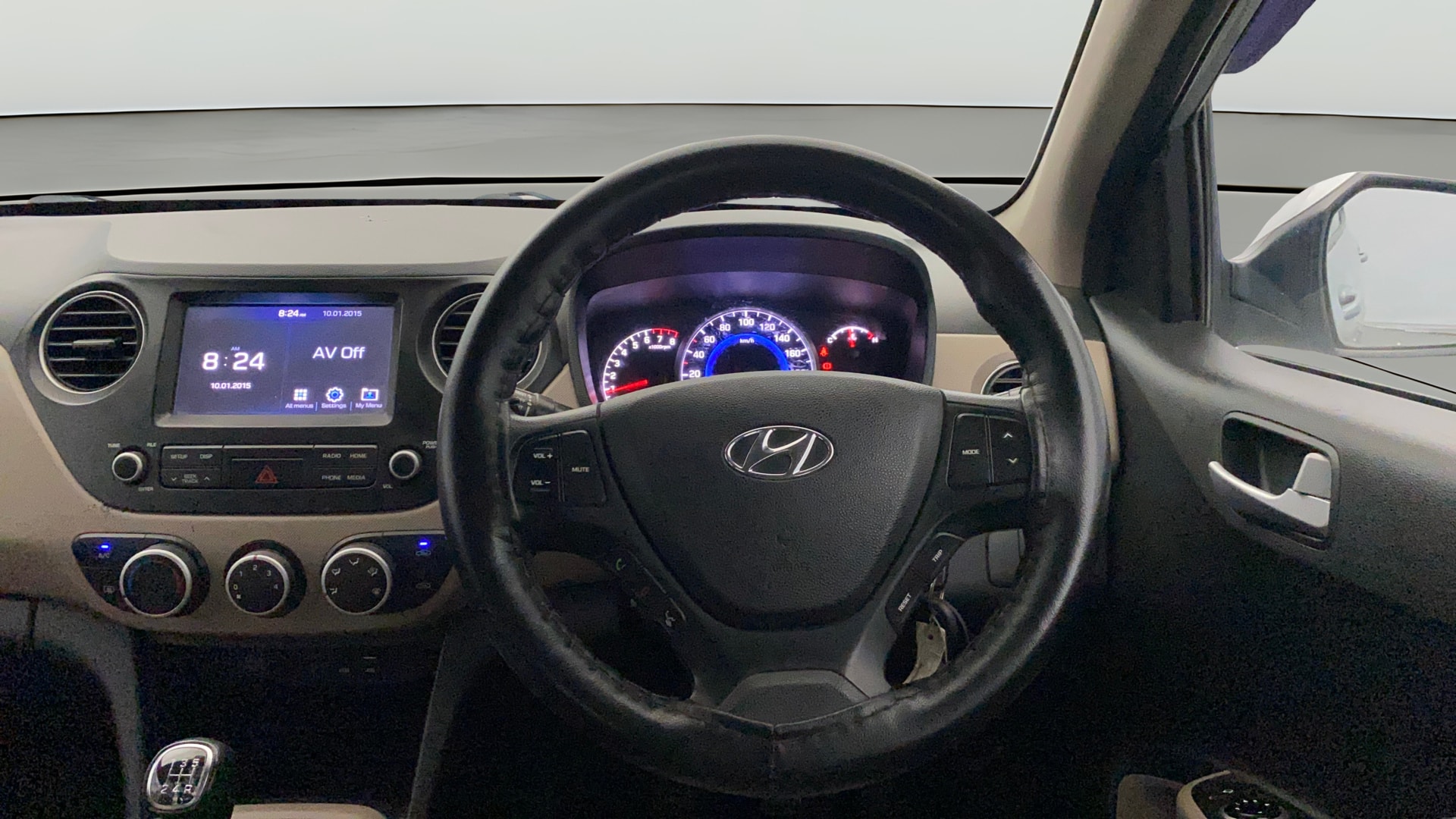 View 2019 Hyundai Grand i10 Sportz 1.2 Kappa Image 14 Used 2019 Hyundai Grand i10 Sportz 1.2 Kappa Image 14